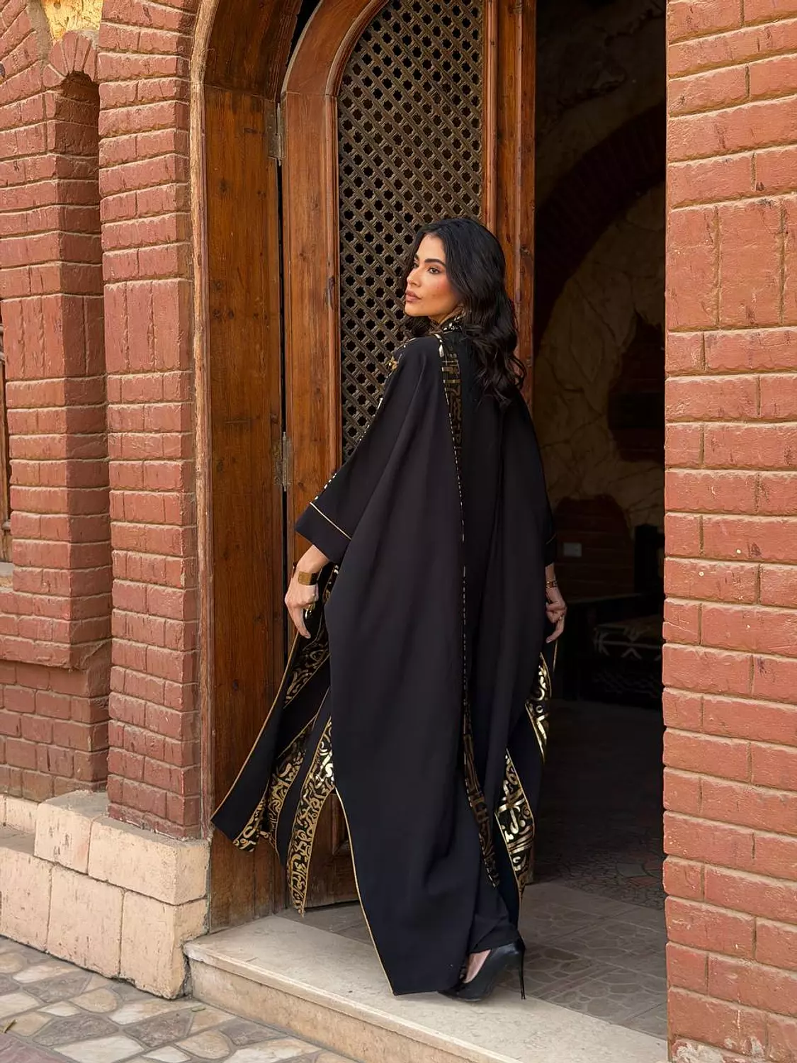 Arabiana Edge Kaftan 7