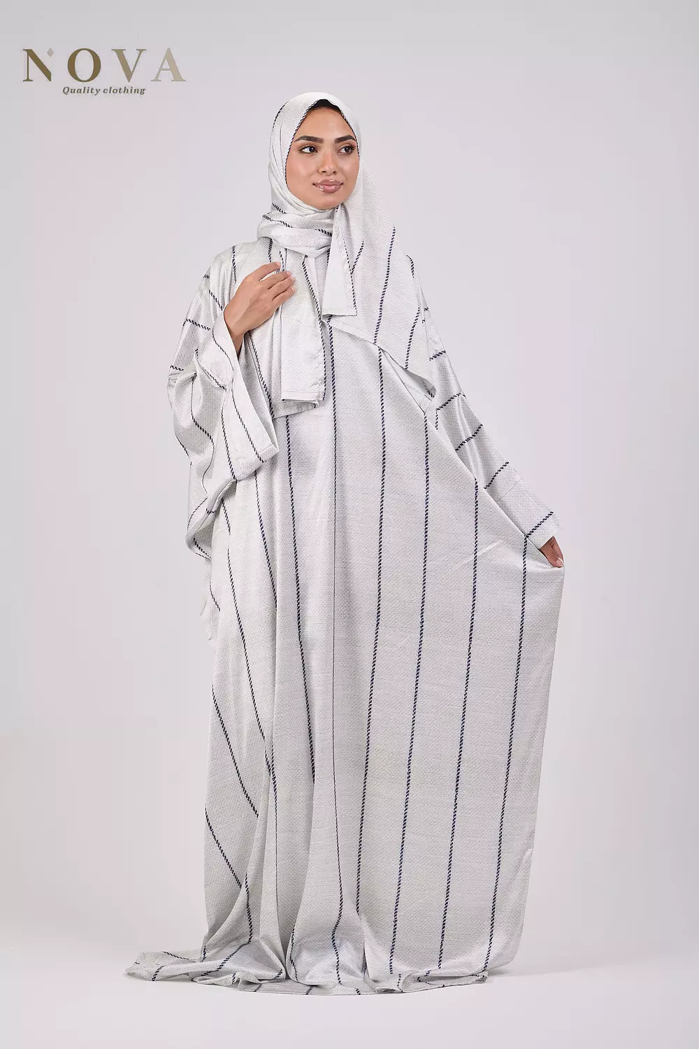 Haneen casual satin  image