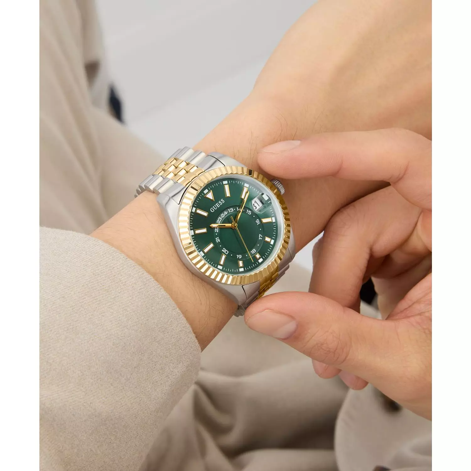 GUESS Mens Jaden 2-Tone Multi-function Date Watch 2-TONE Stainless Steel Bracelet GW0977G4 8