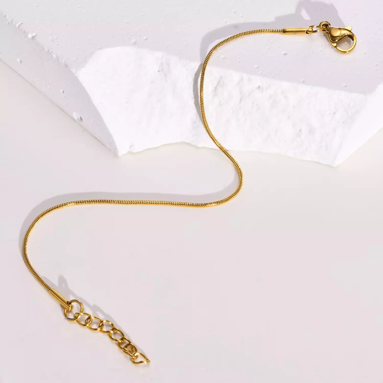 Thin gold anklet image
