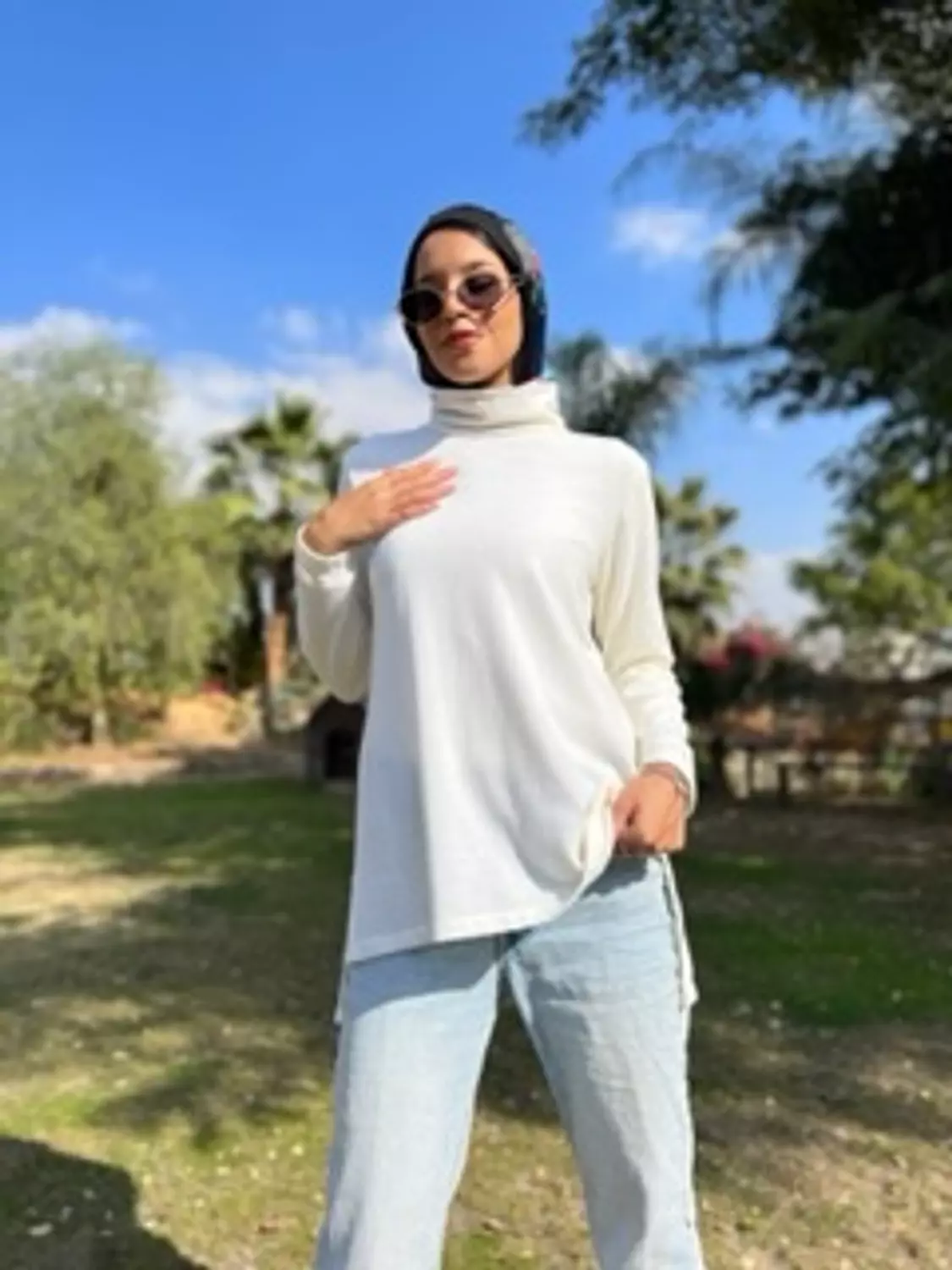 Off-white basic knit wool top 2