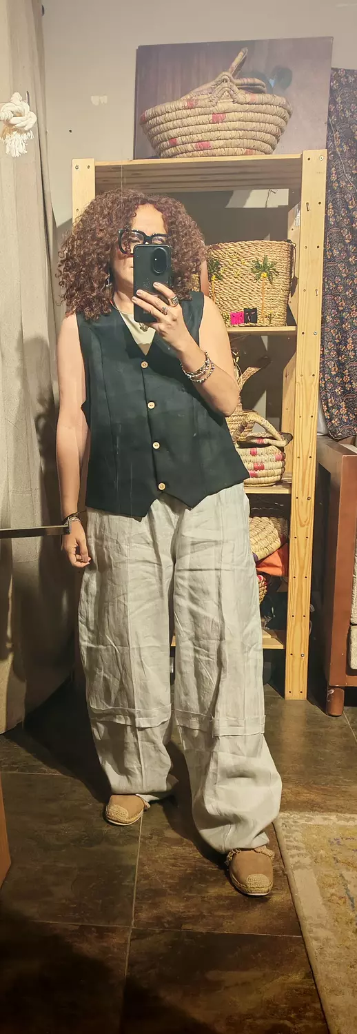 Linen sleeveless vest  10