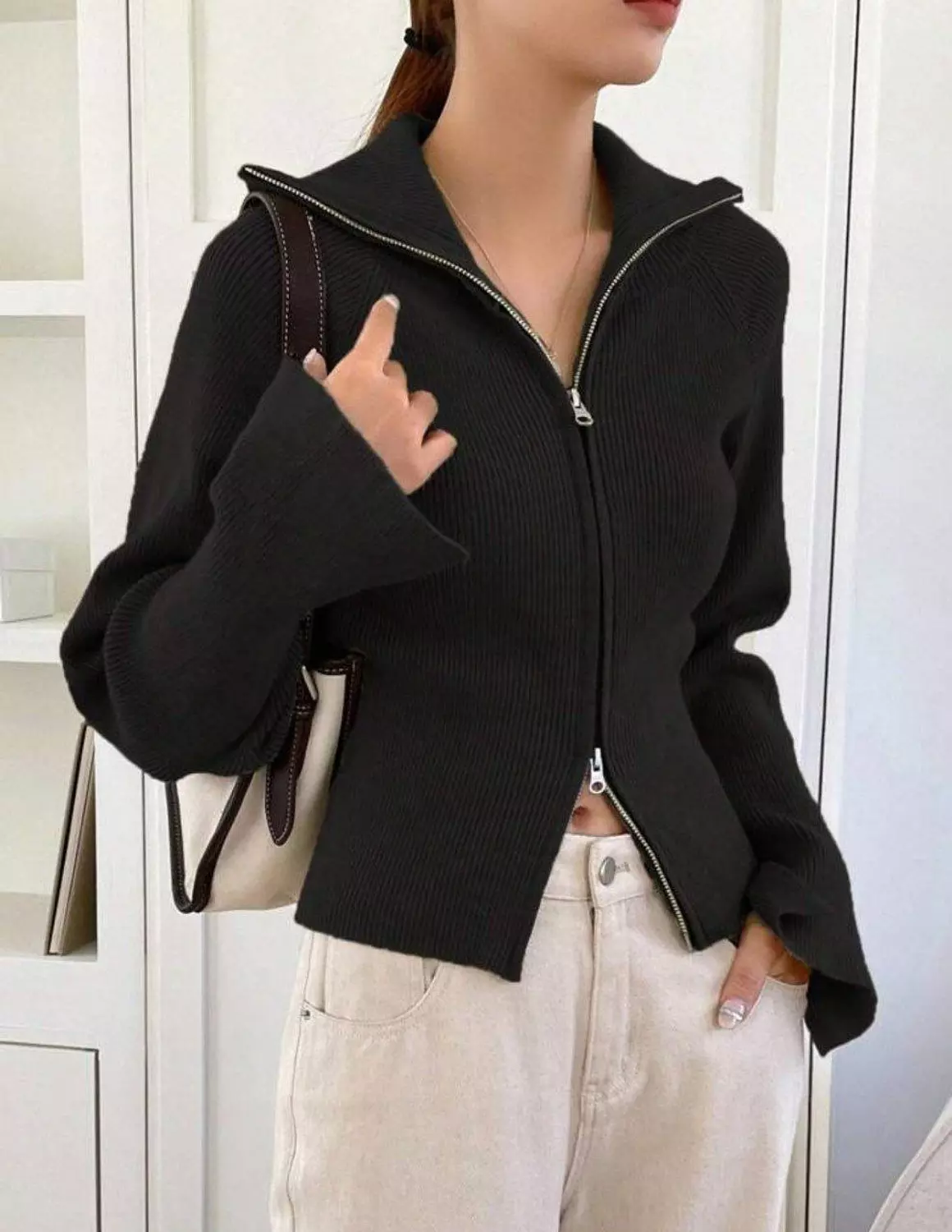 Tricot Sweater image