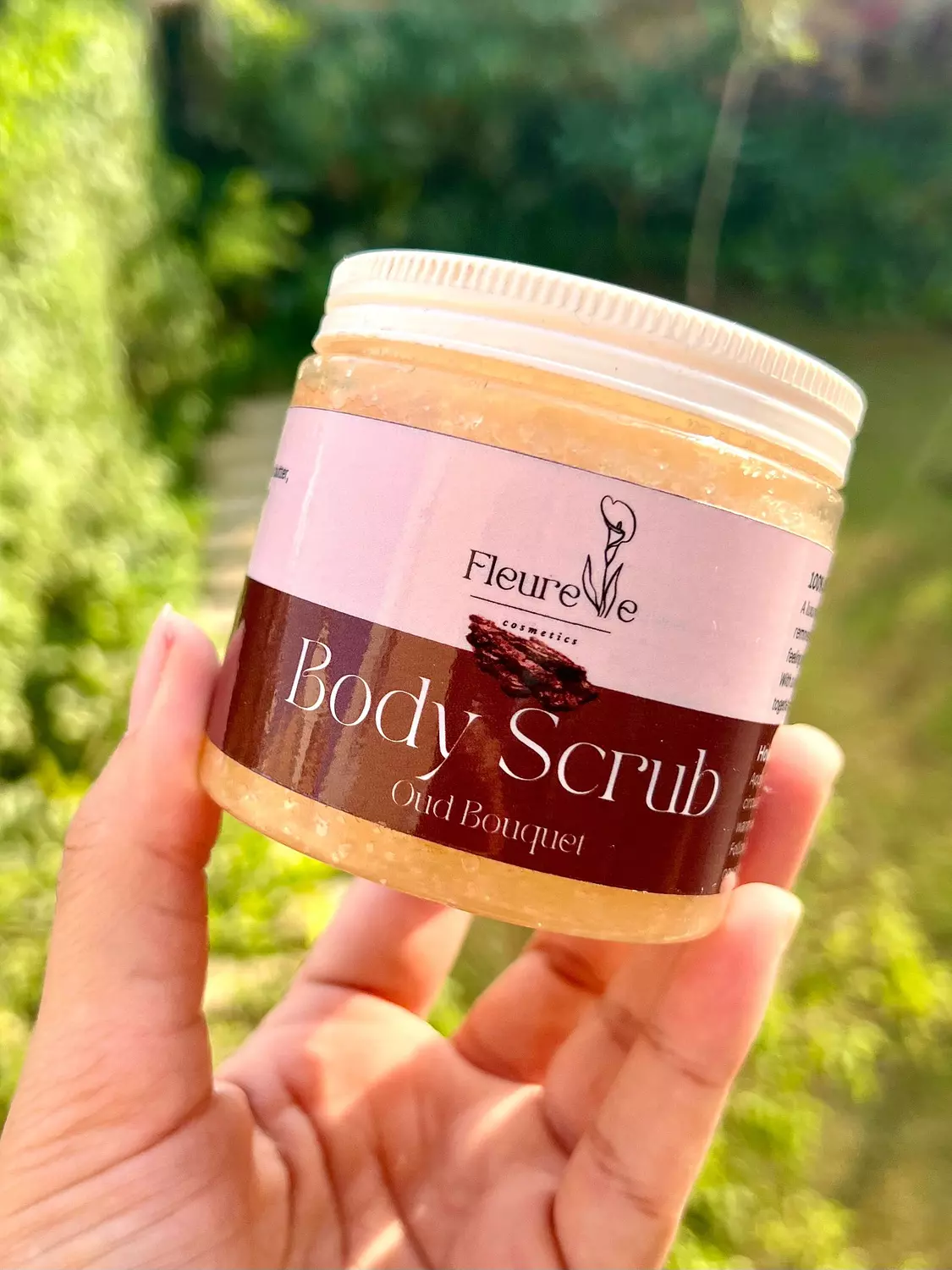 Oud Bouquet Body Scrub 1