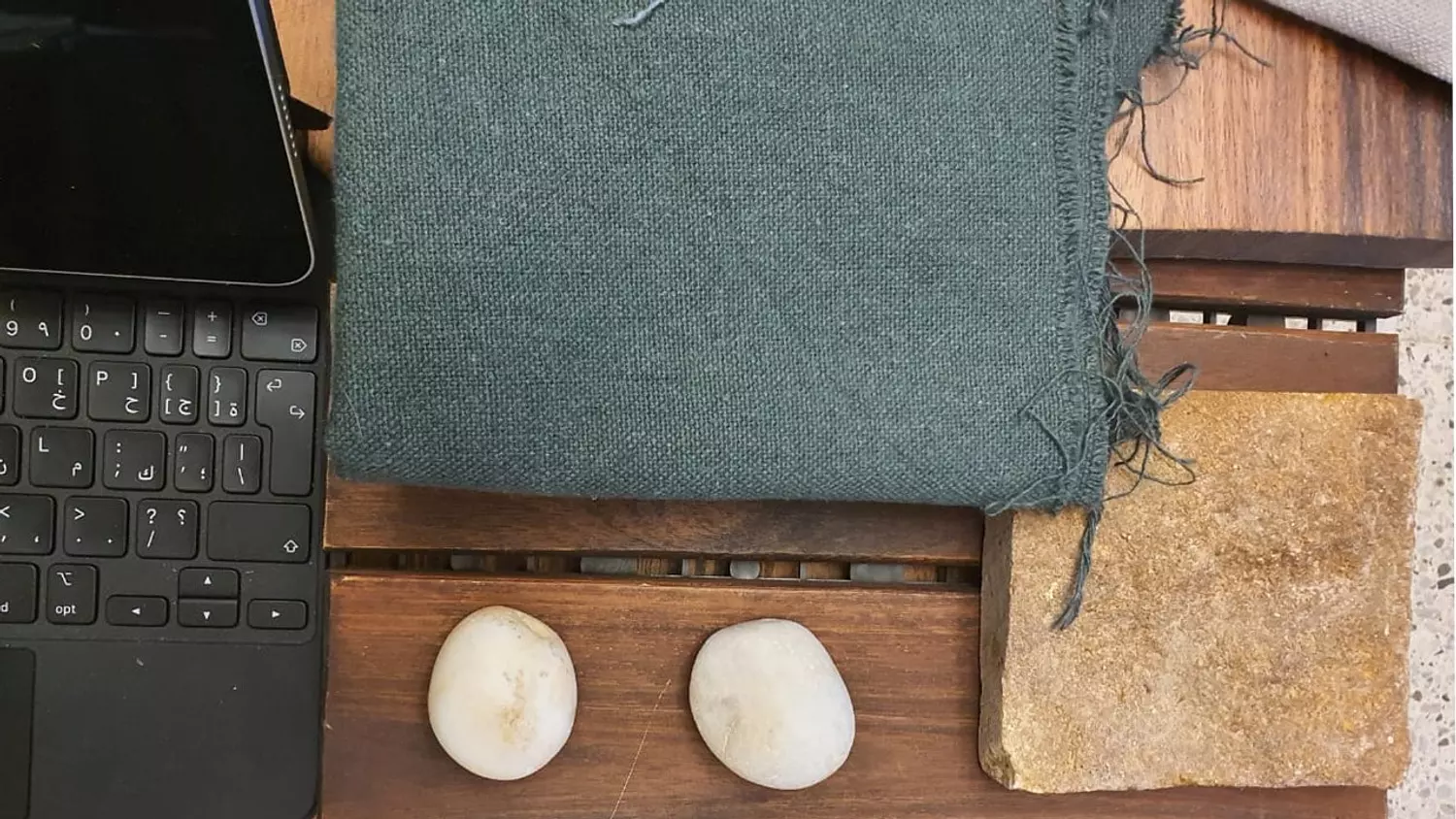 <h2 style="text-align: justify">2) Contract Signing</h2>