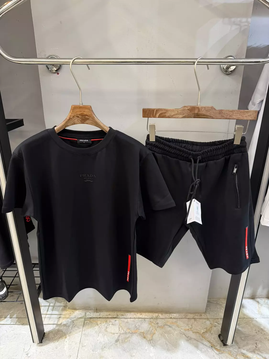 PRADA SUIT \2366 image