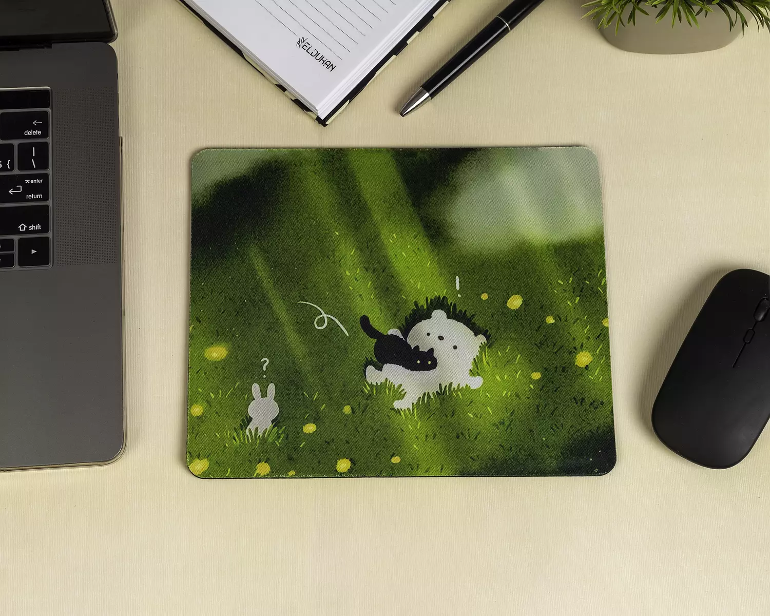 animal in garden mouse pad image