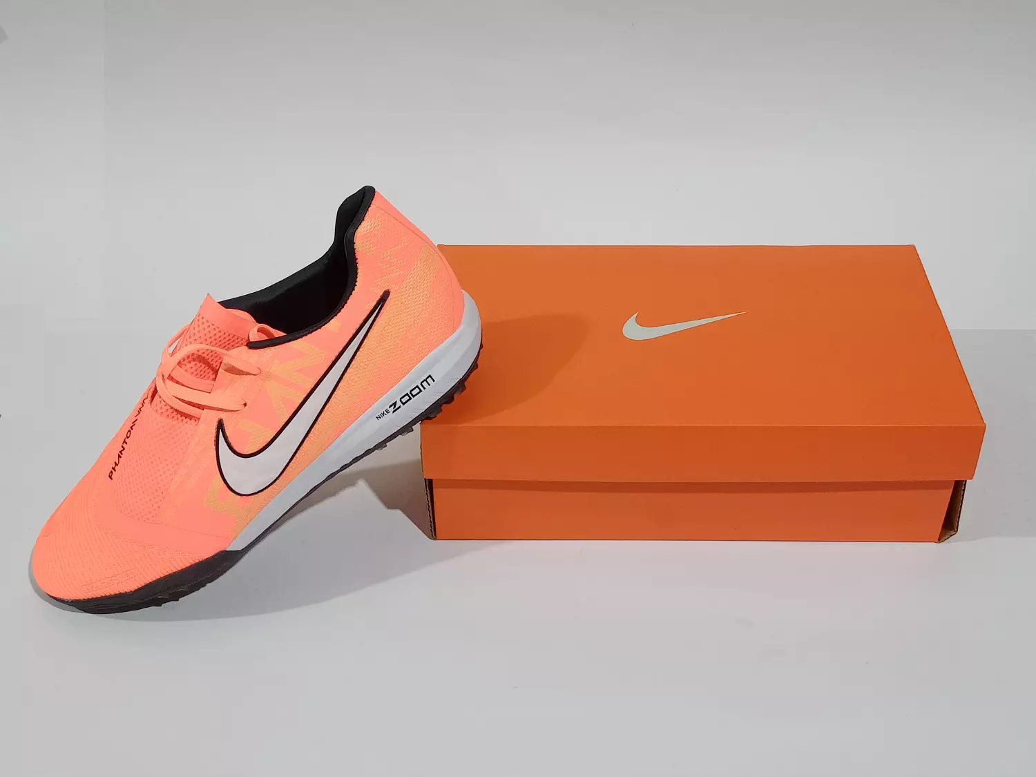 NIKE PHANTOM VENOM - TURF