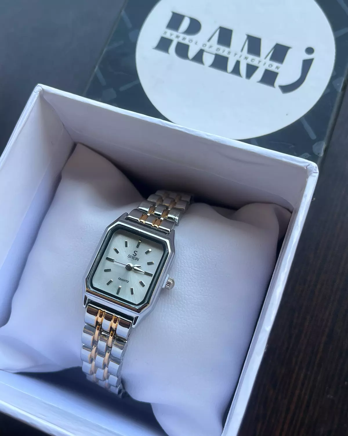 Shein Rectangular image