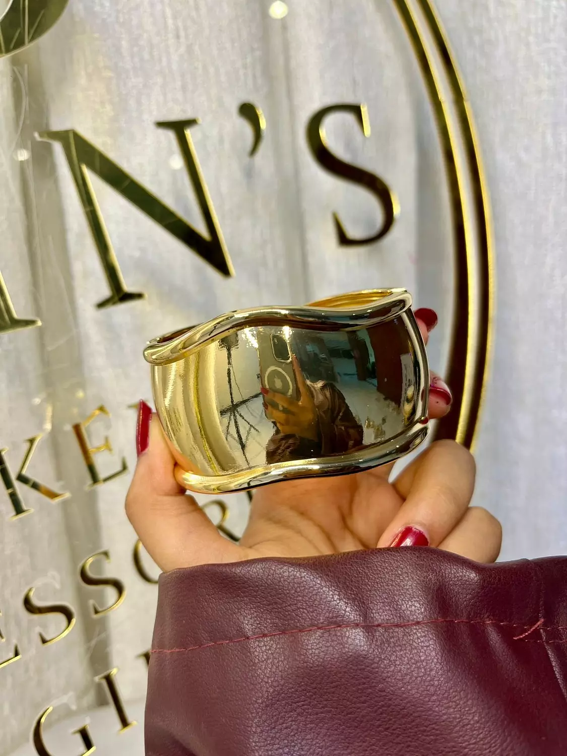 Bangles Gold plated 10 hover image