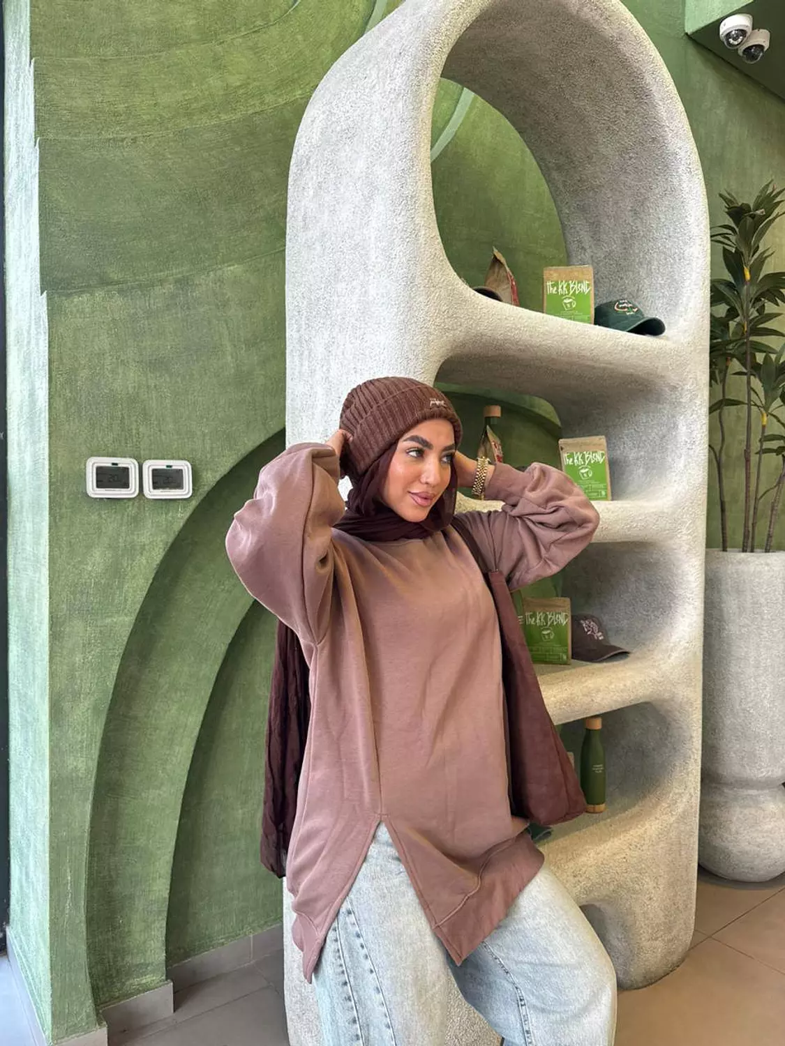 The Slit Crewneck  7