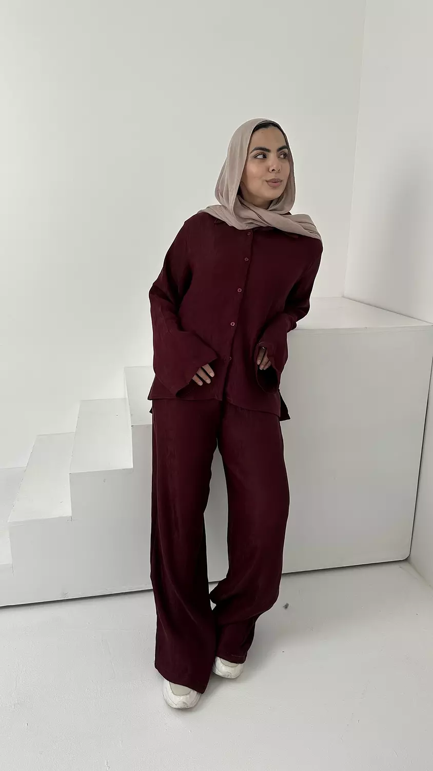 Elara Set In Burgundy  image