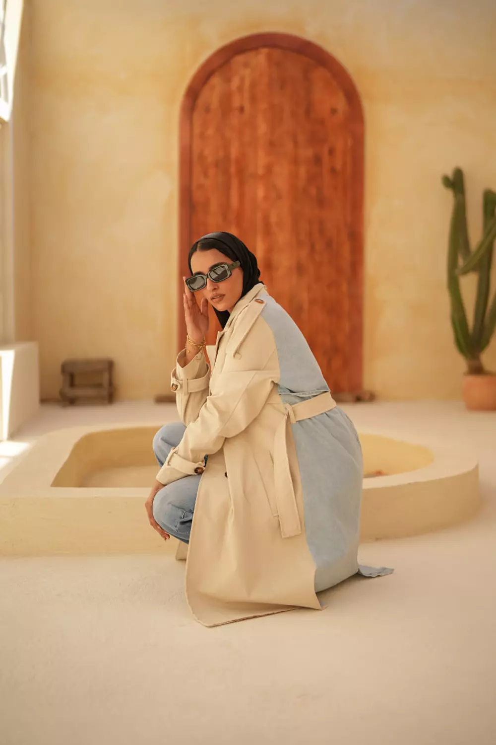 Gabardine coat in jeans image