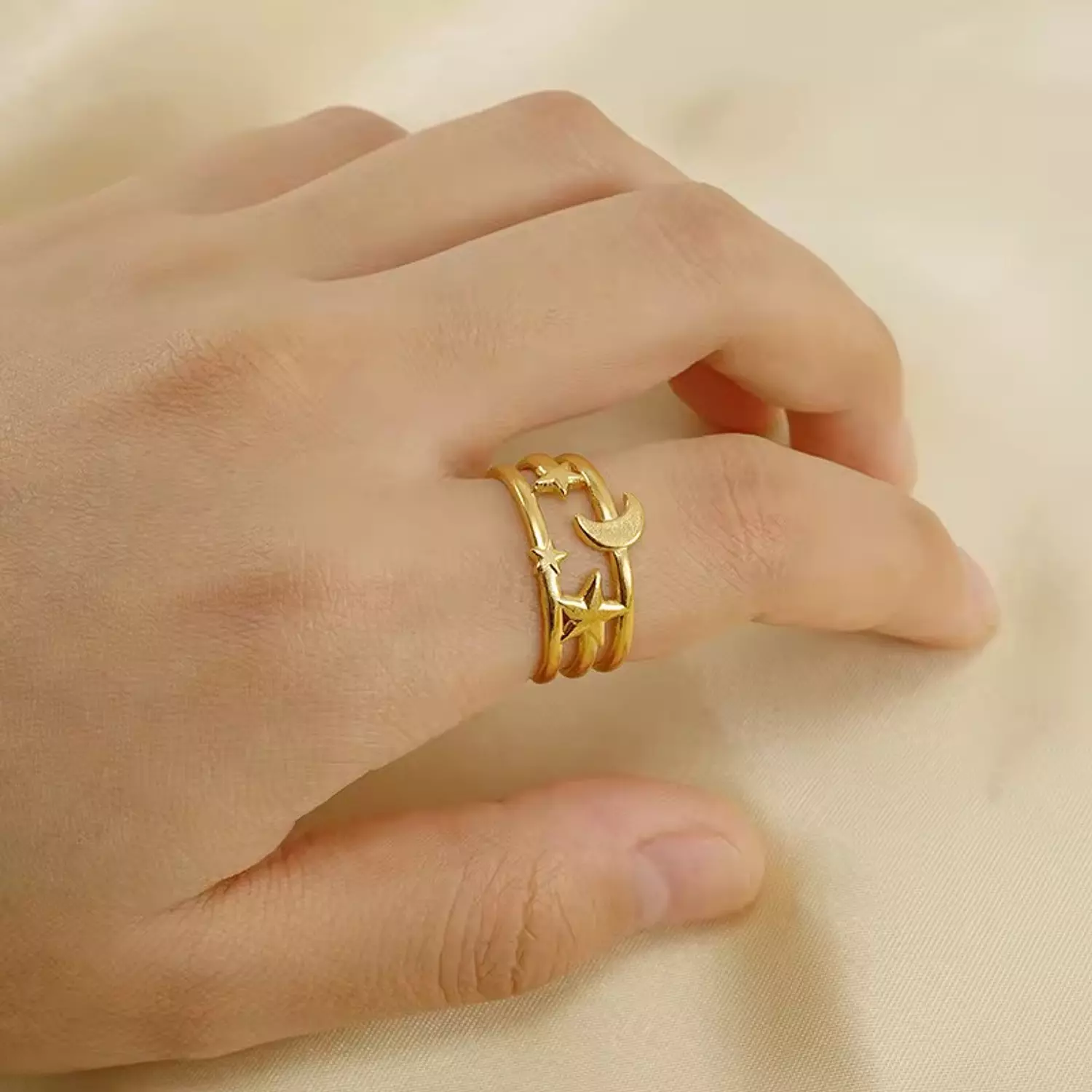 Start moon ring  image