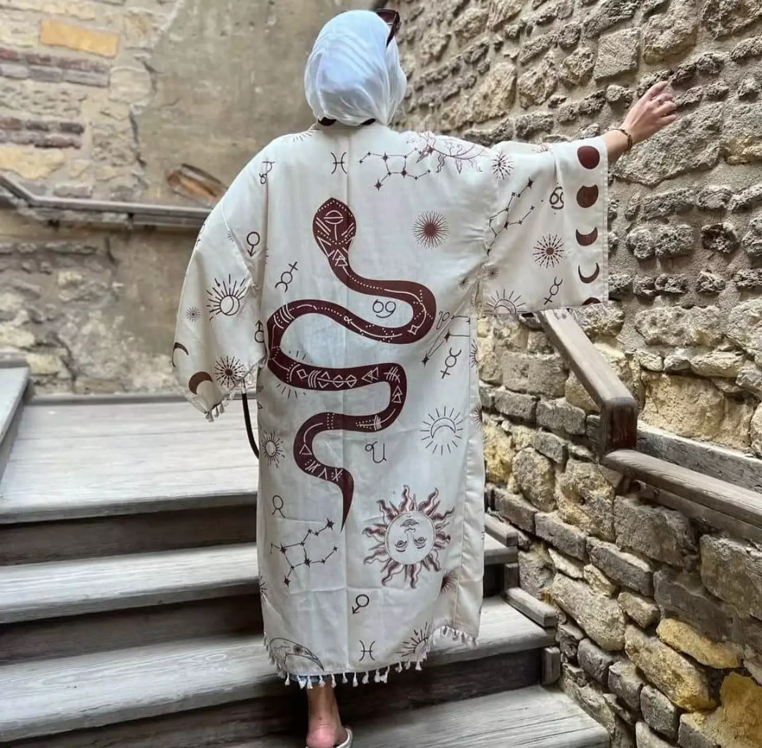 Cardigan Snake image