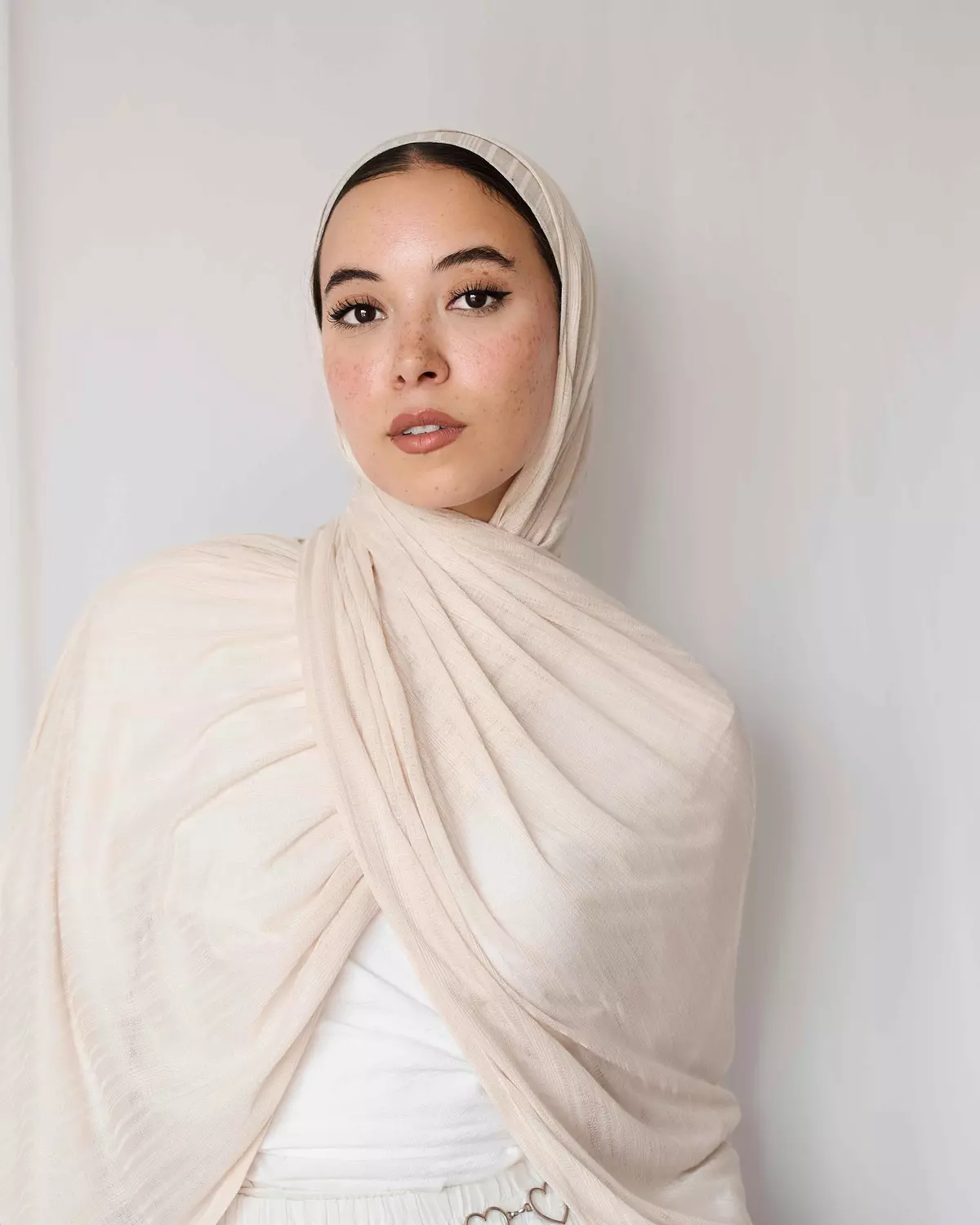 Creme Kuwaity With Bandana image