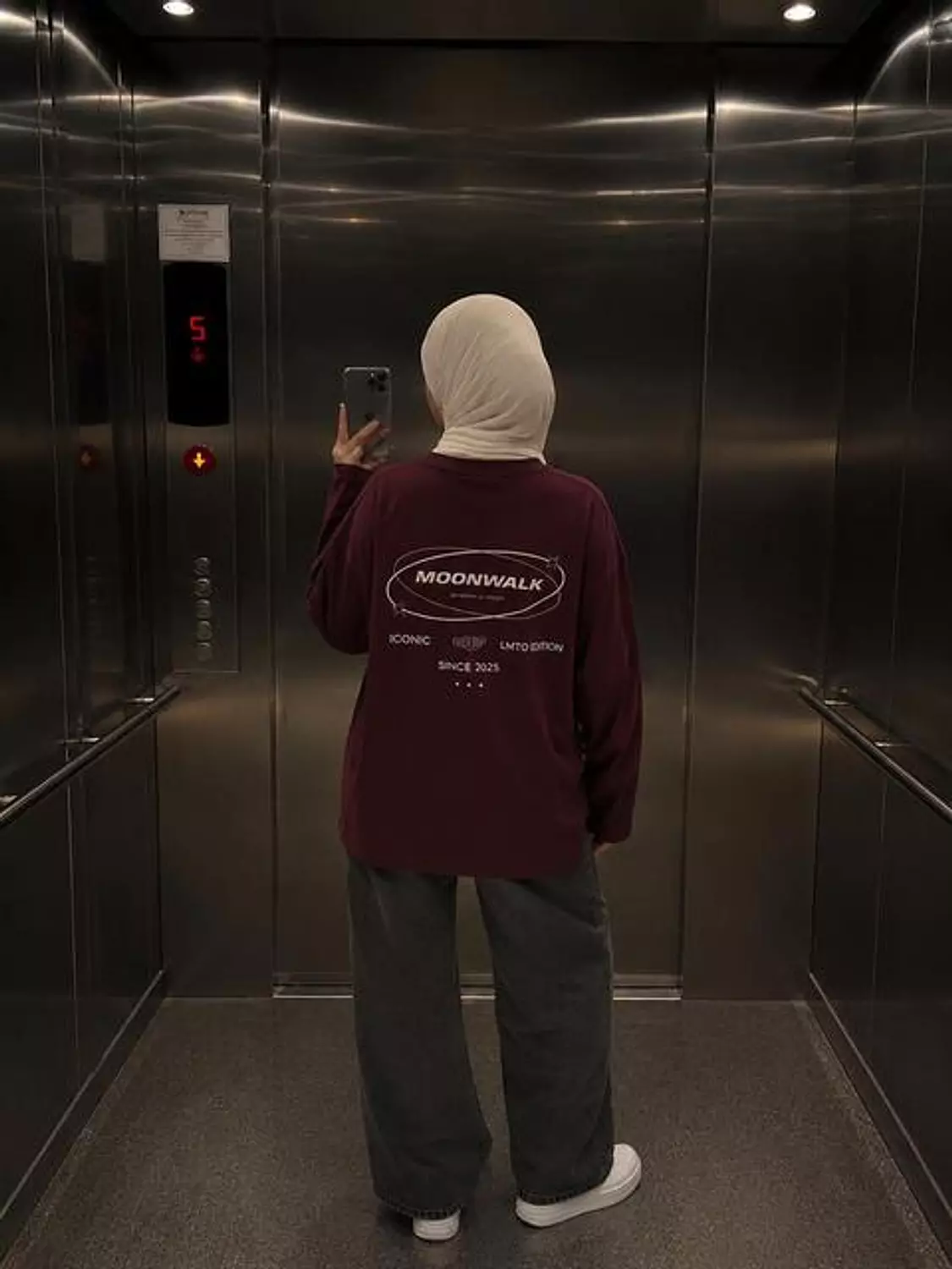 BURGUNDY HIJABI LONG SLEEVE T-SHIRT. hover image