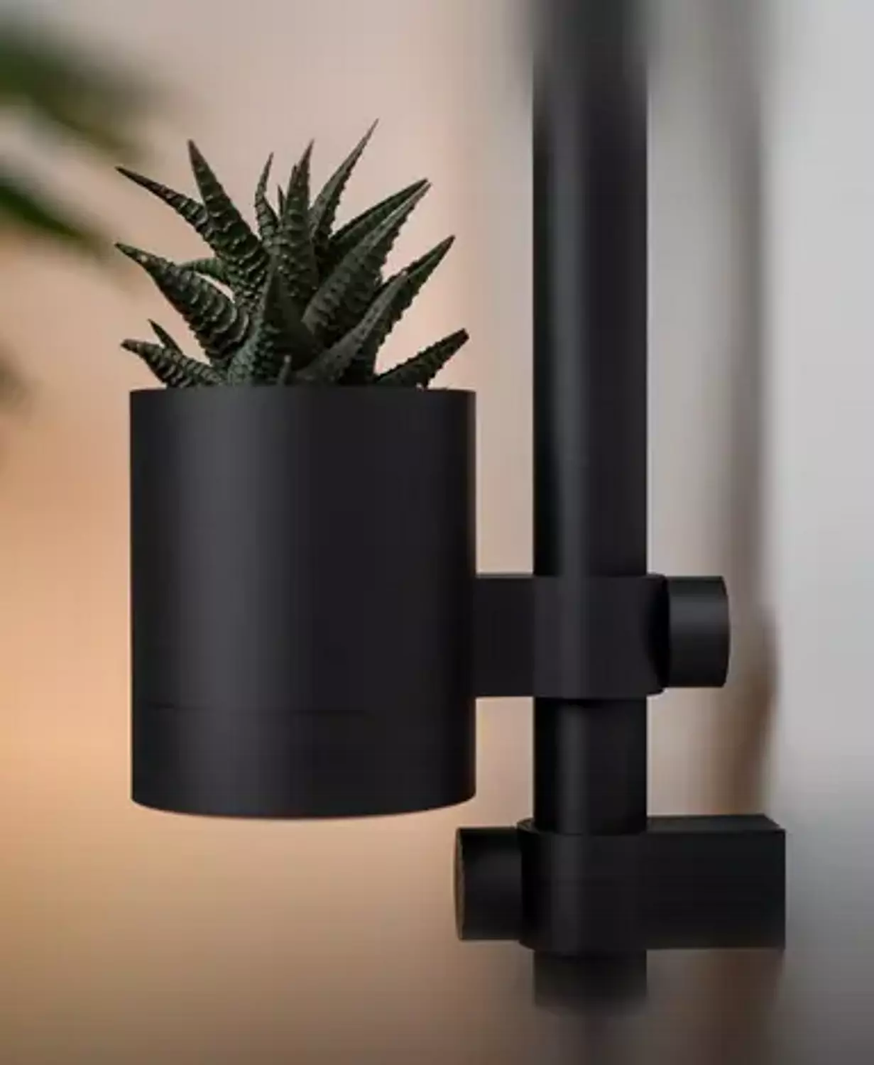 Light wall mount 4