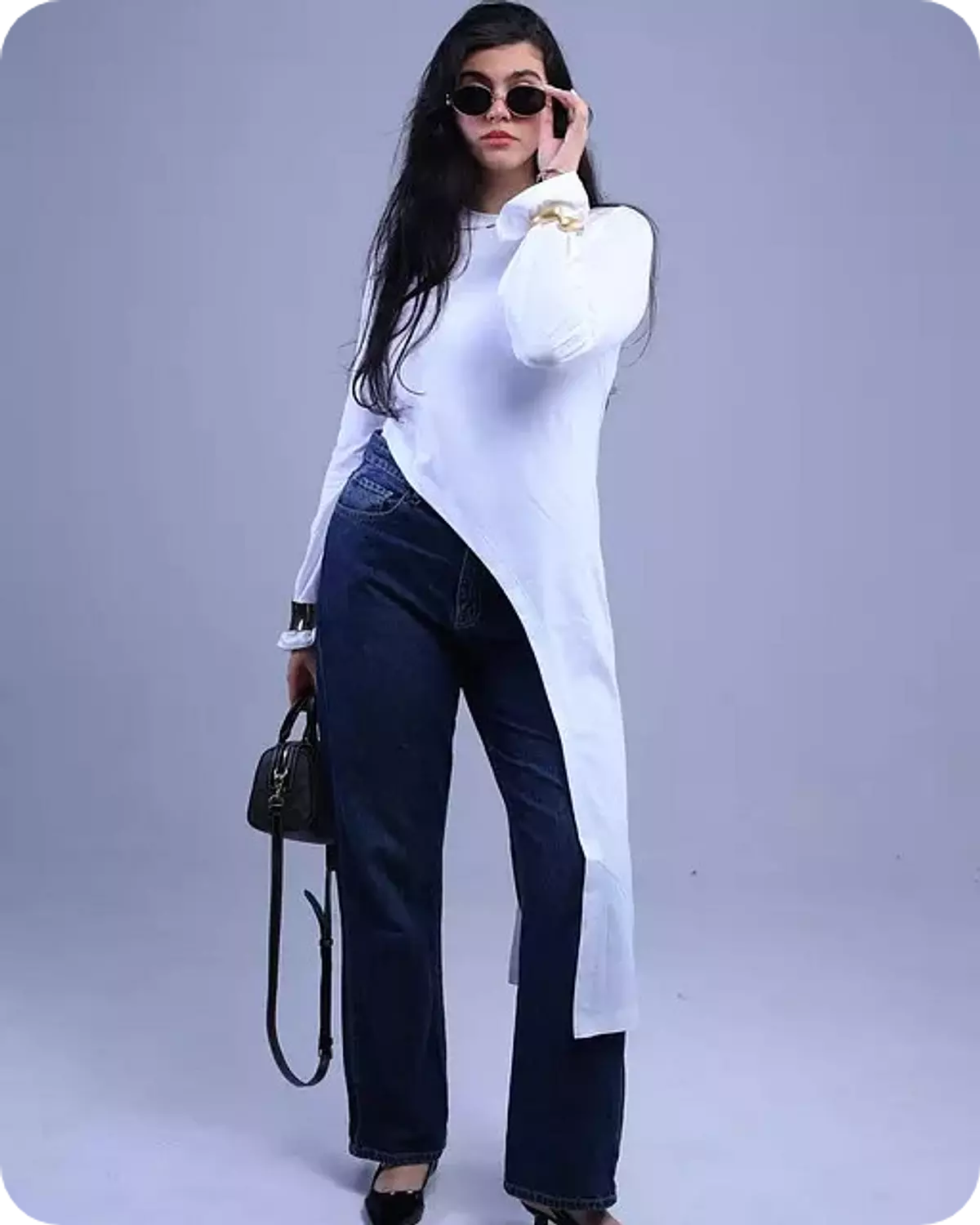 <p style="text-align: justify"><strong><span style="color: #330610">Long sided top</span></strong></p>
