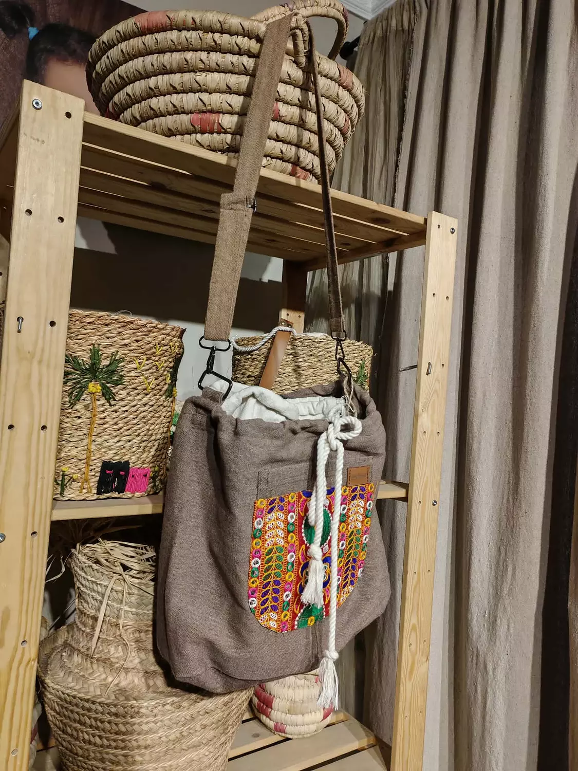 Sinawi Brown bag image