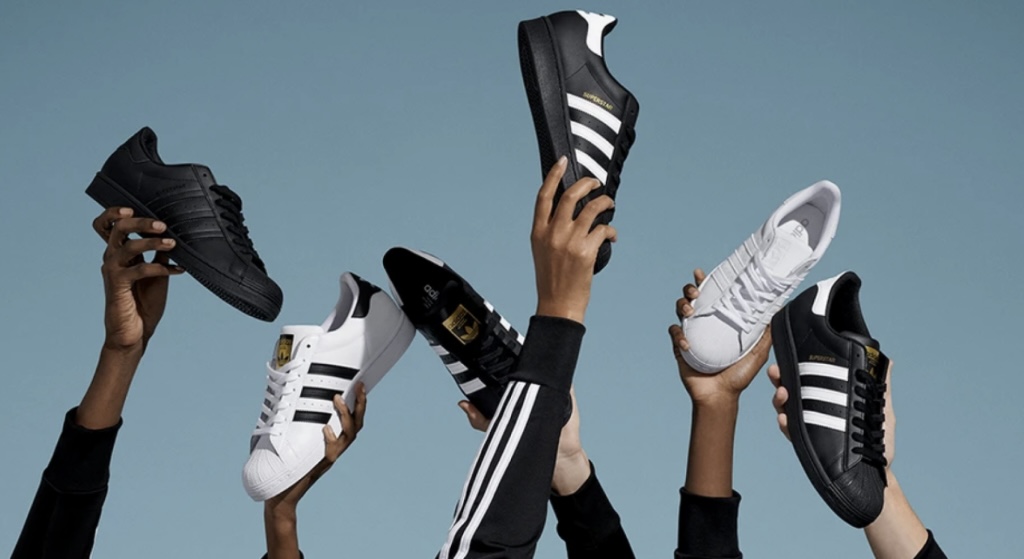 <h3>Sneakers</h3>
