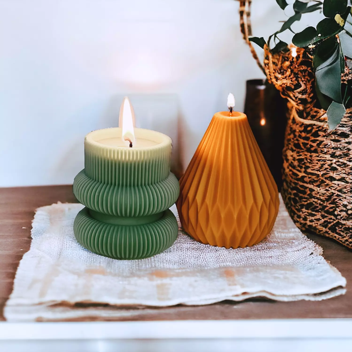 Pear & Vase Set image