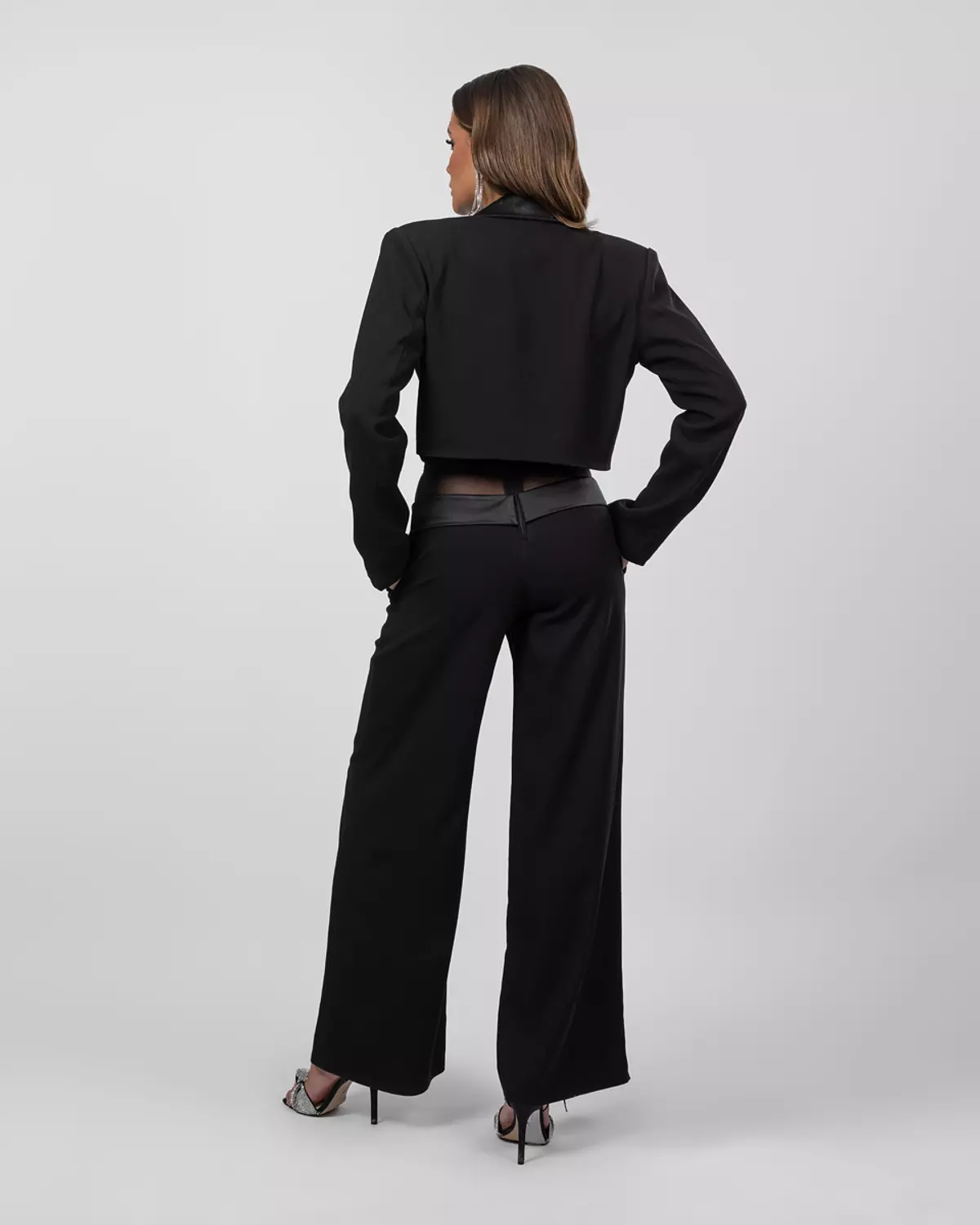 Cropped black blazer 7