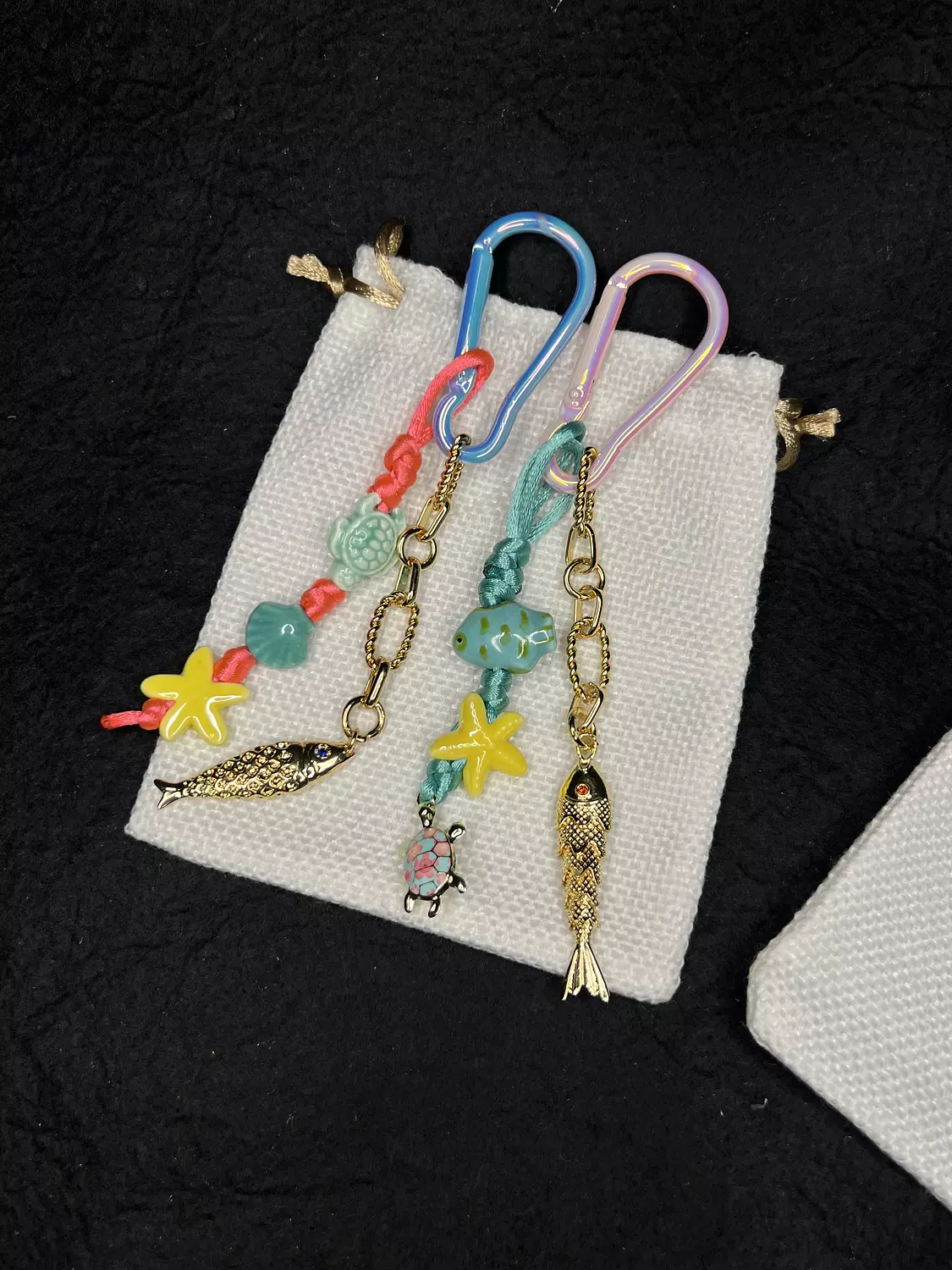 Beach bag charms image