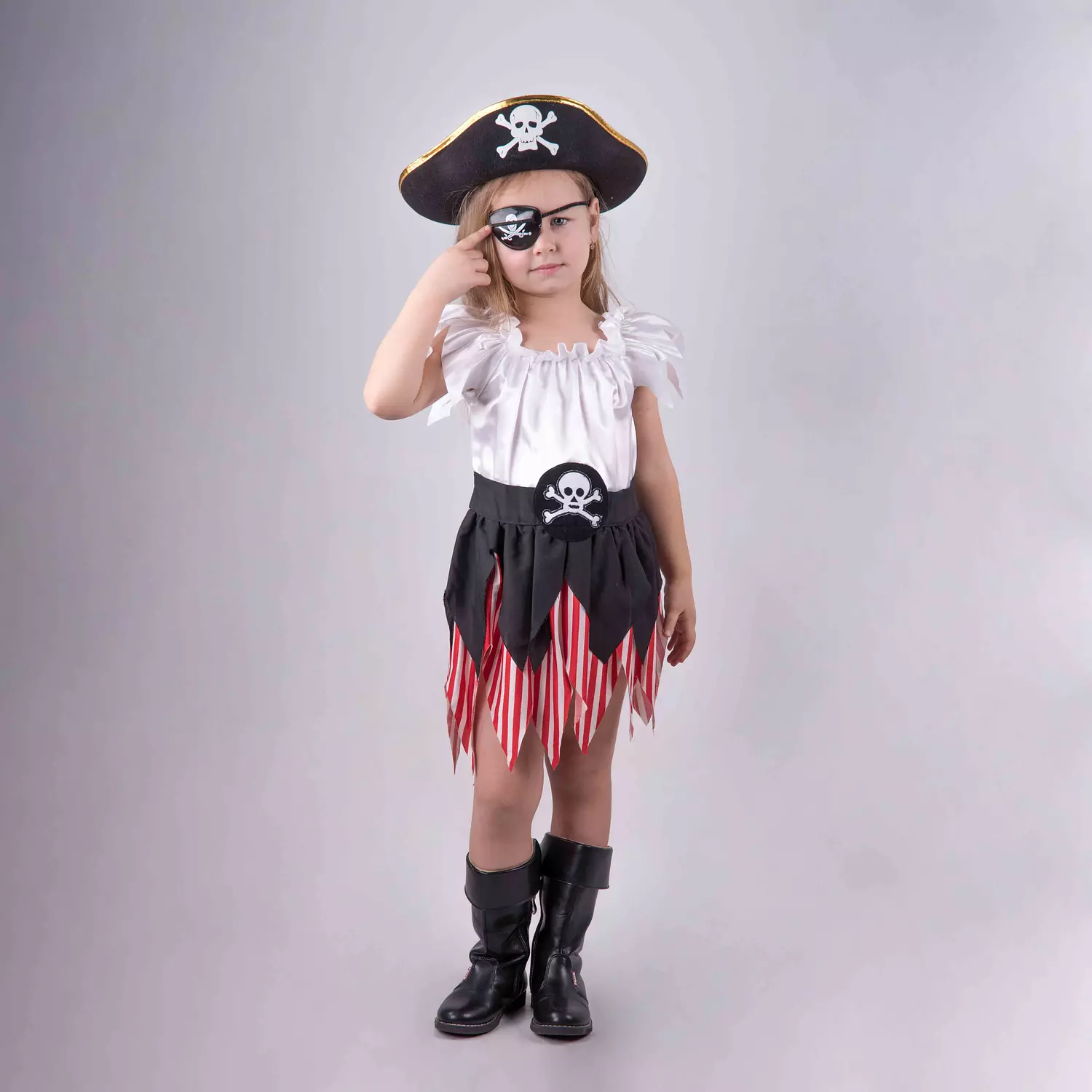Little red pirate image