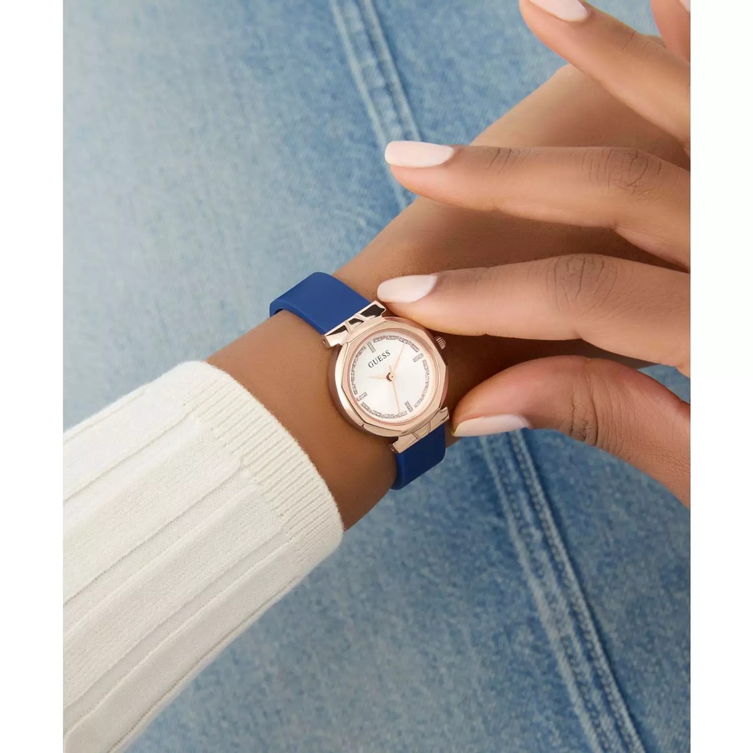 GUESS MINI RUMOUR Ladies Blue Rose Gold Tone Analog Watch Blue Silicone Smooth Strap 7