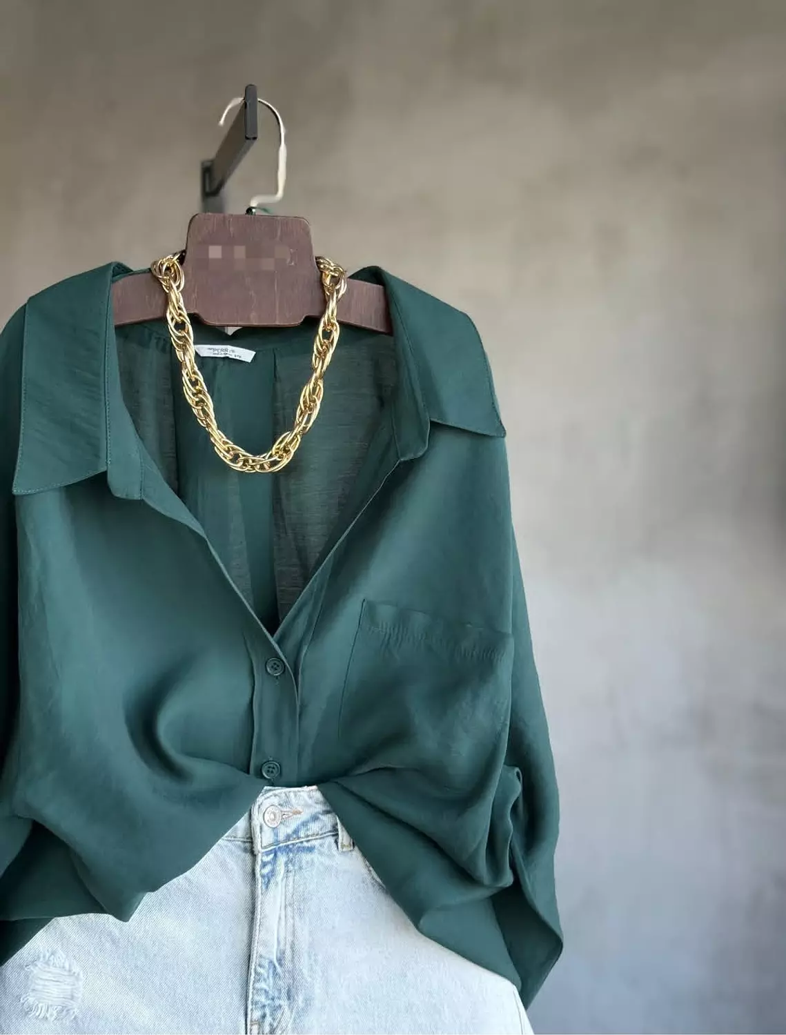 Oversize linen shirts image