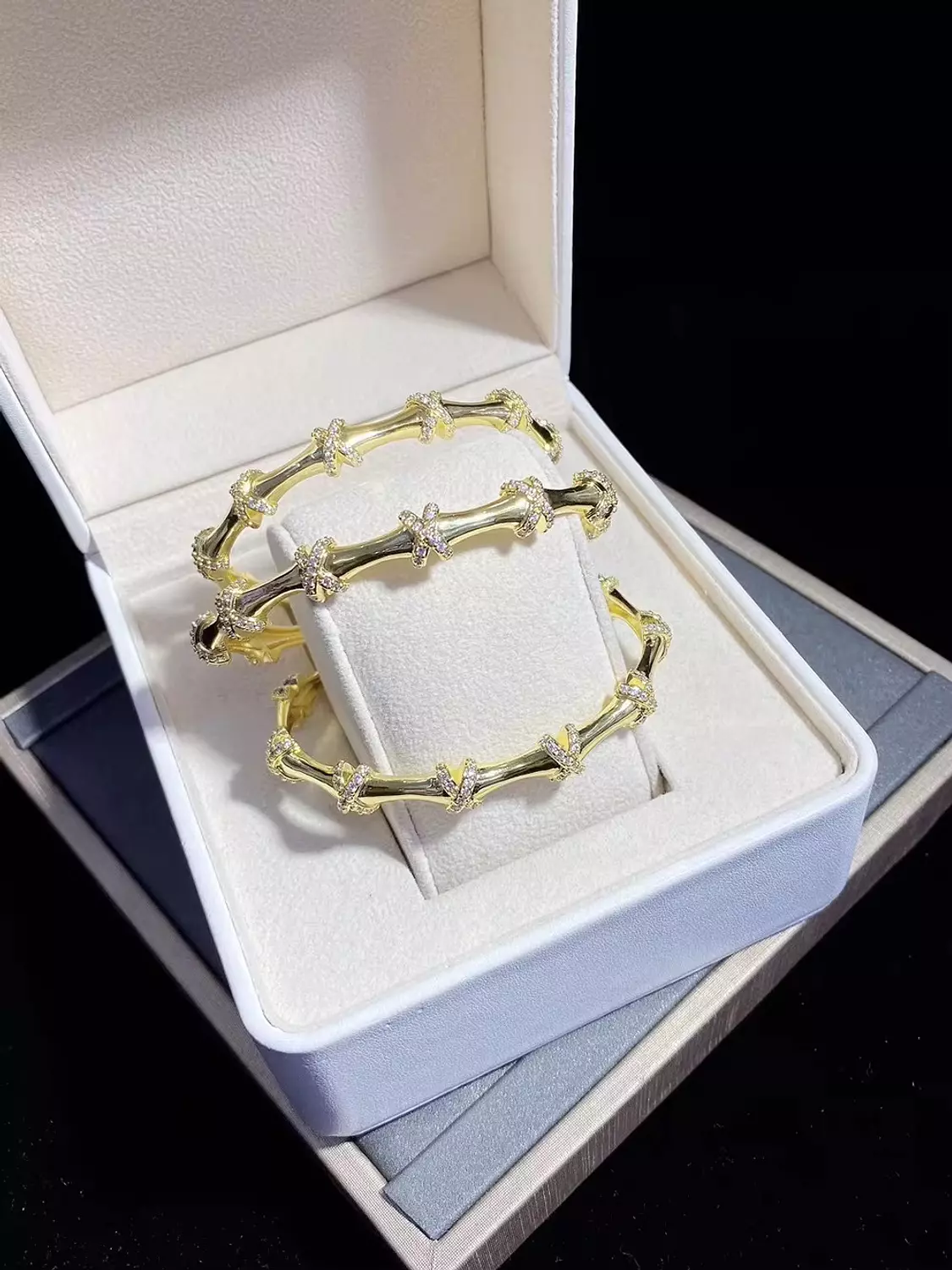 X-Zircon open bangle 3