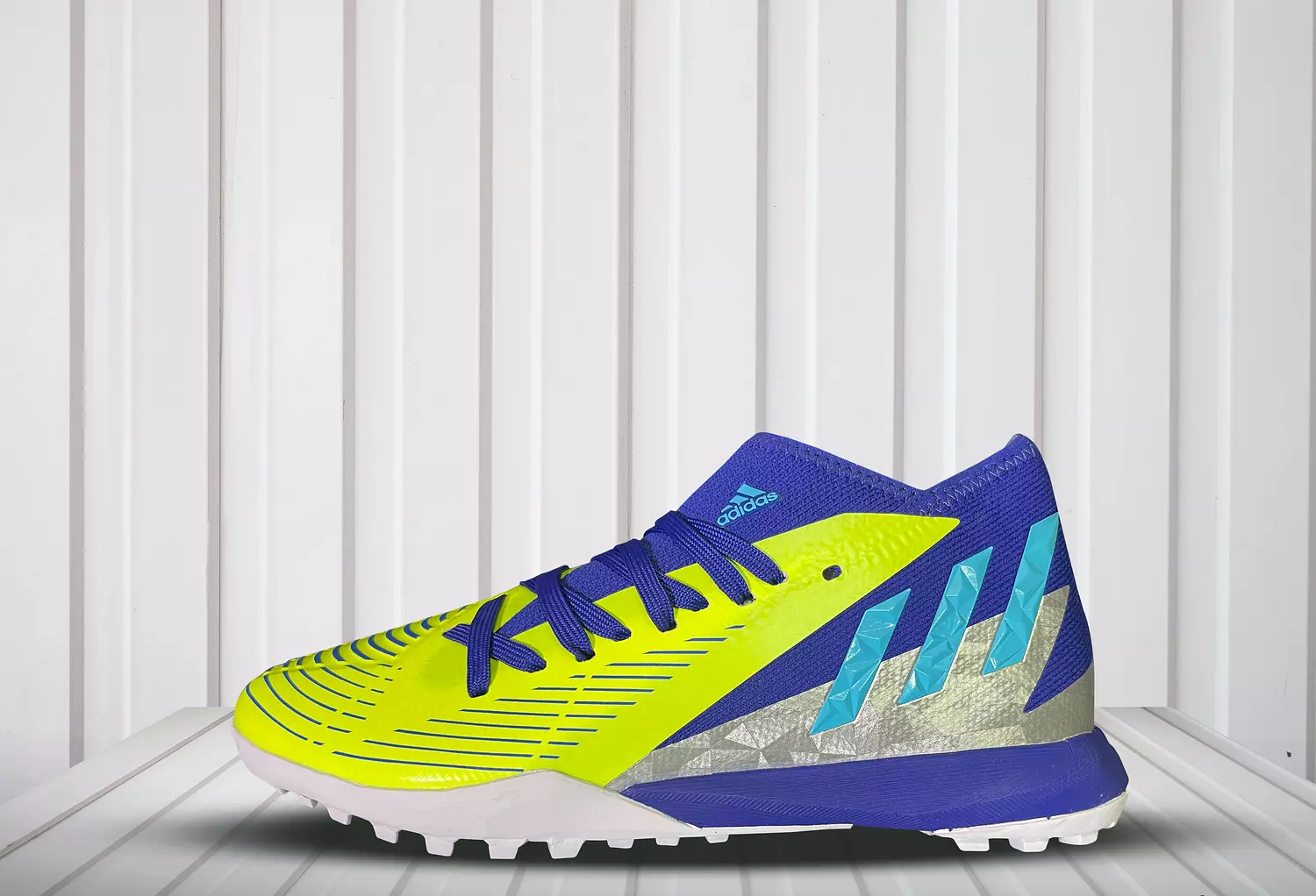 ADIDAS PREDATOT - TURF