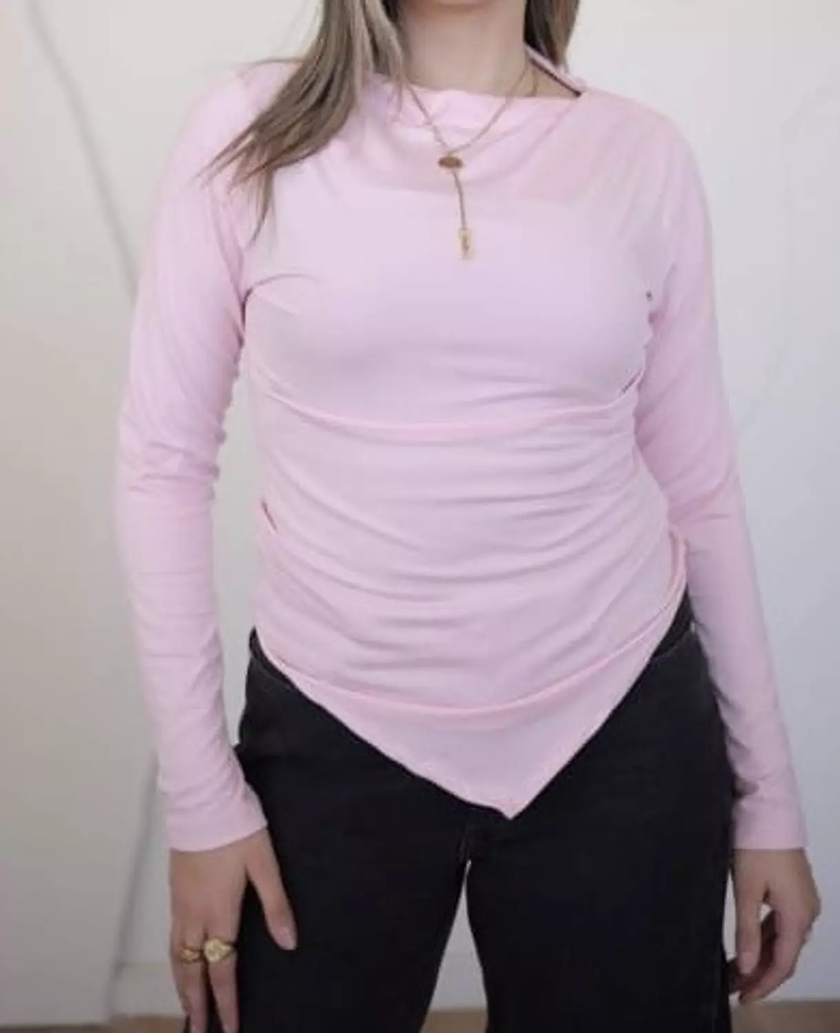 Triangular tip long sleeves top 4