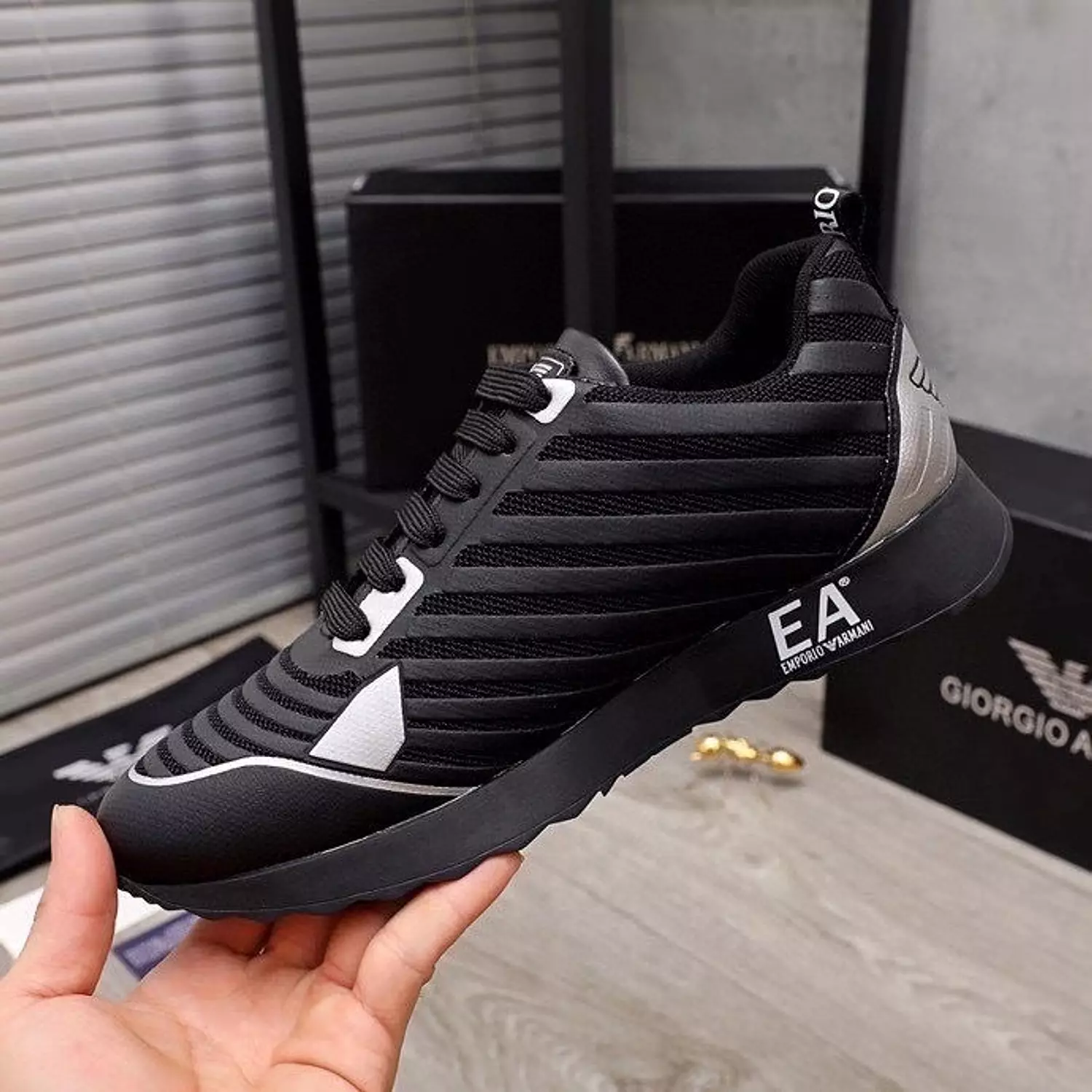 ARMANI  hover image