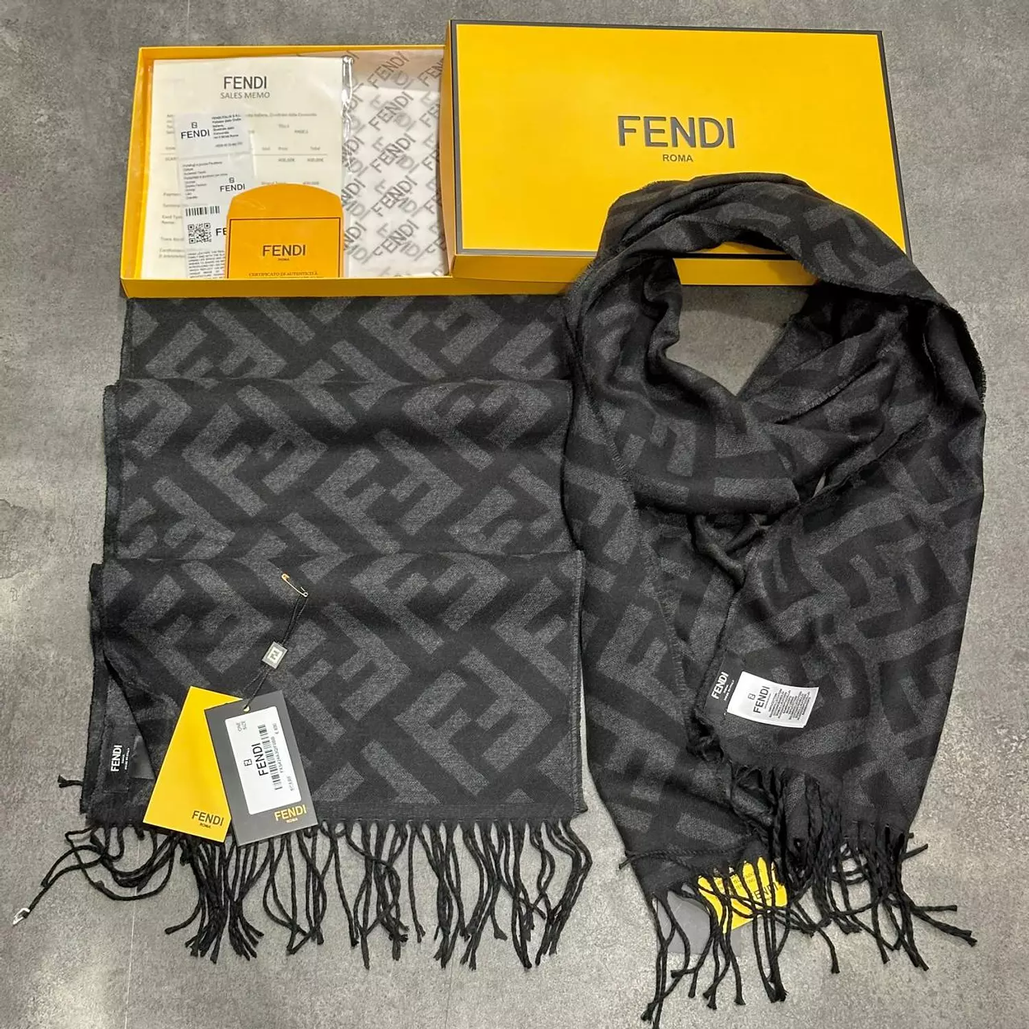FENDI SCARF -8173IU image