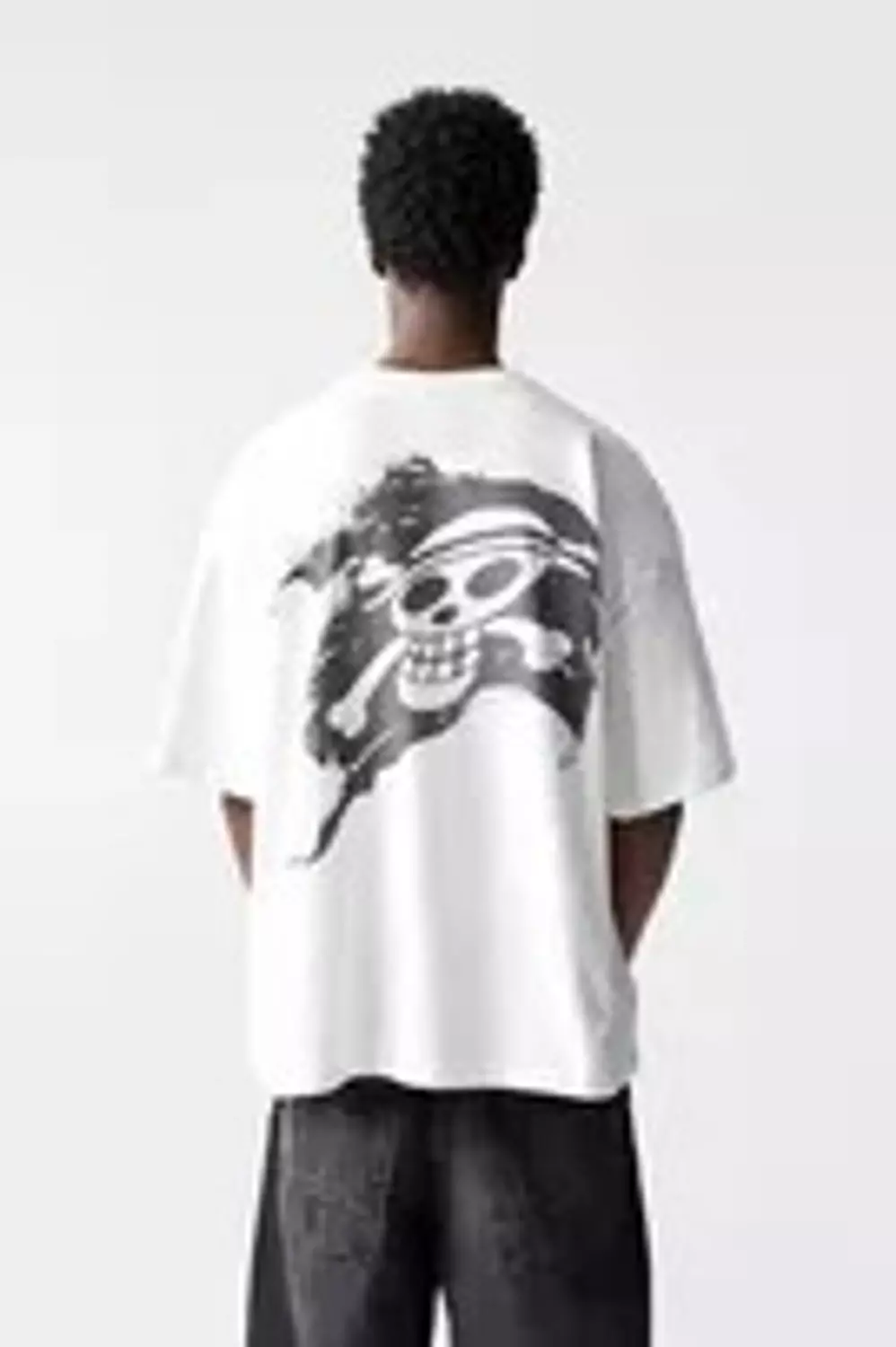 One Piece short sleeve T-shirt hover image