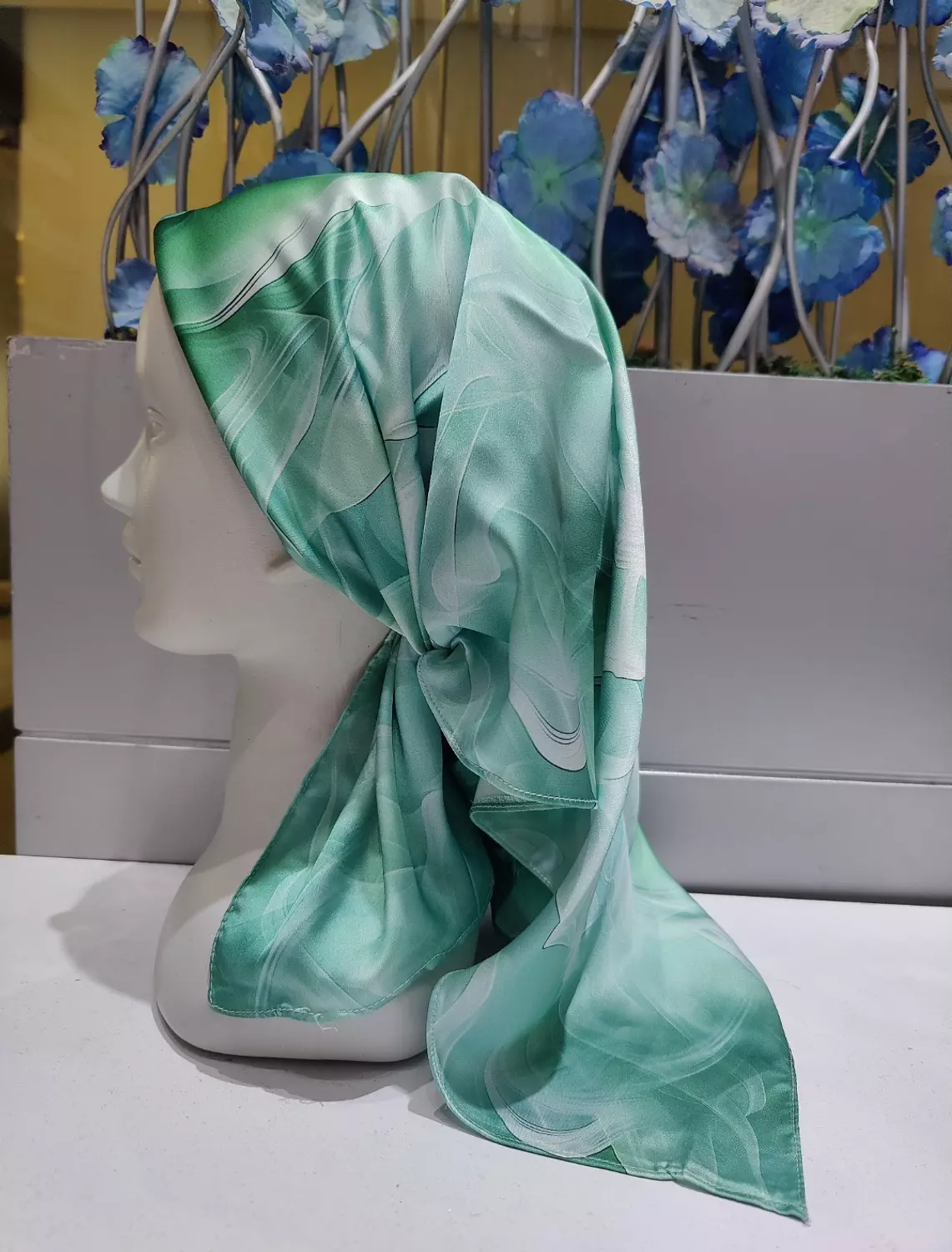 Scarf-Lovely-Green Life image