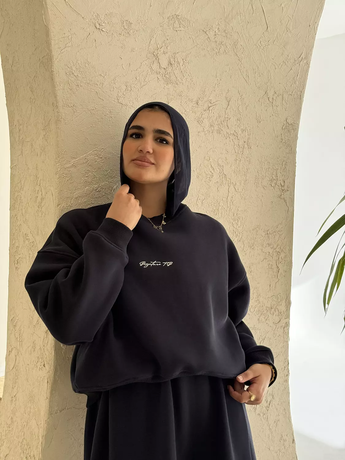 Motion Navy blue hover image