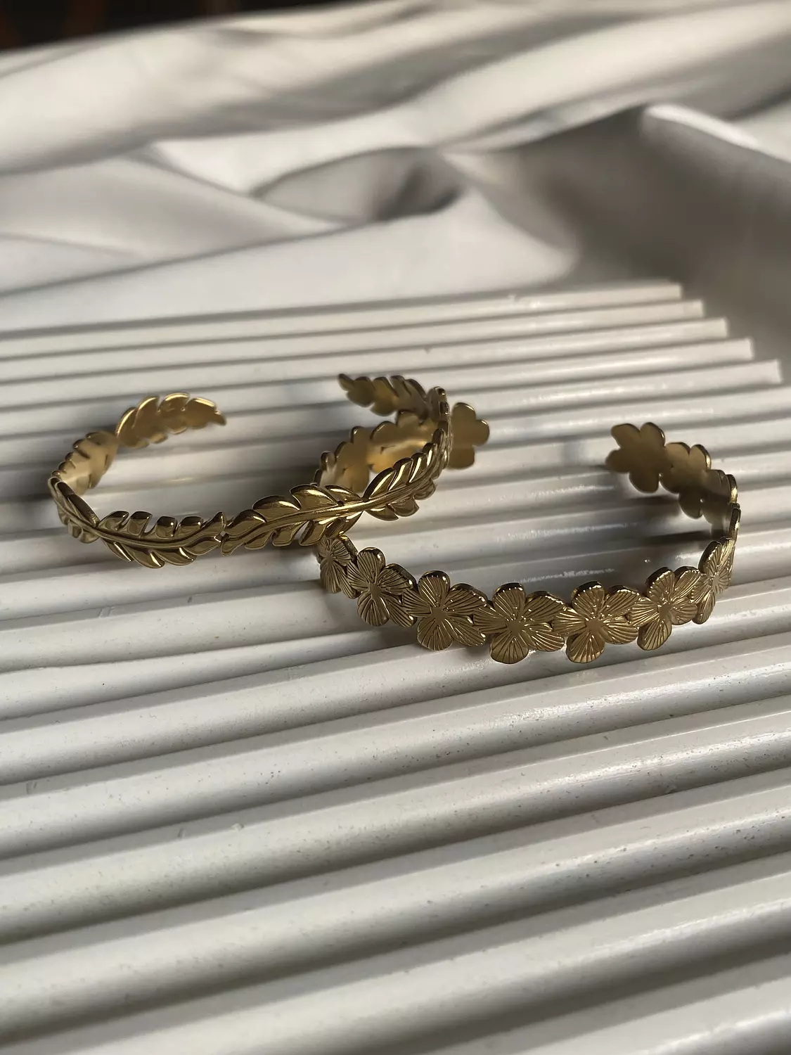 Leaf Bangle 2