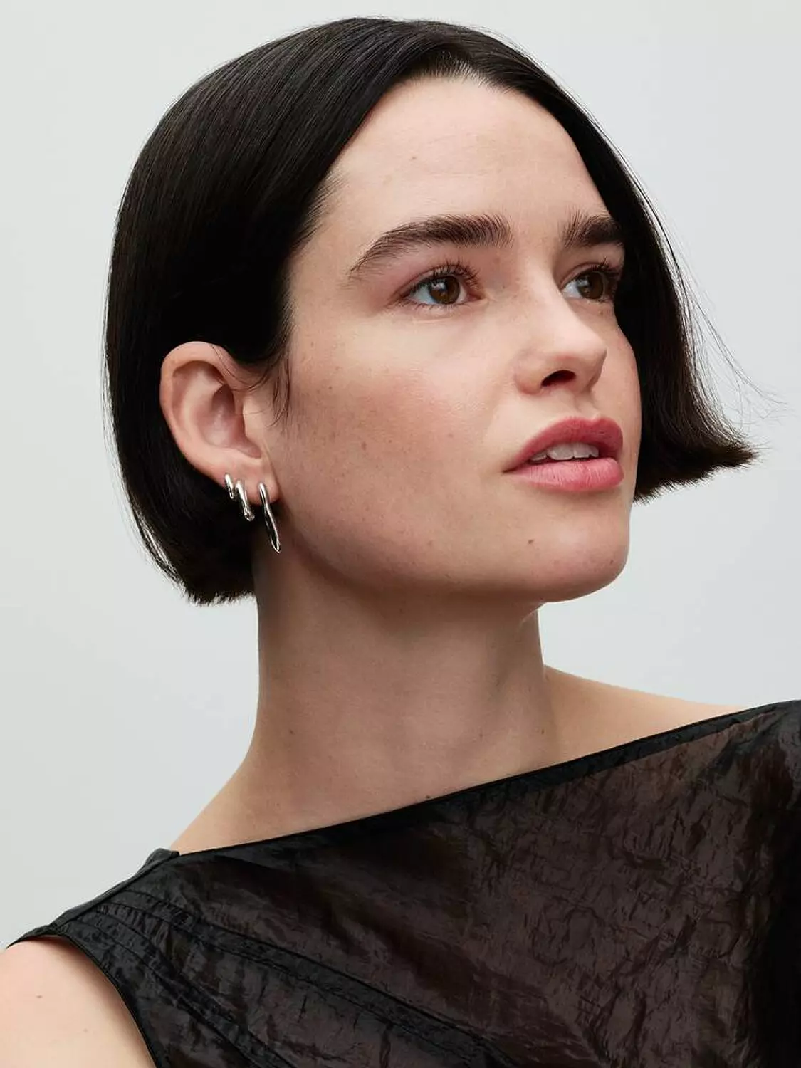 Sparkling Pink Bow Stud Earrings 4