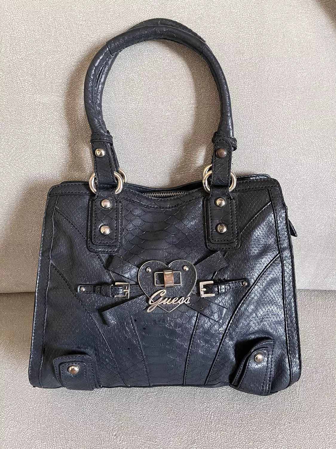 Authentic Guess vintage black leather Handbag image