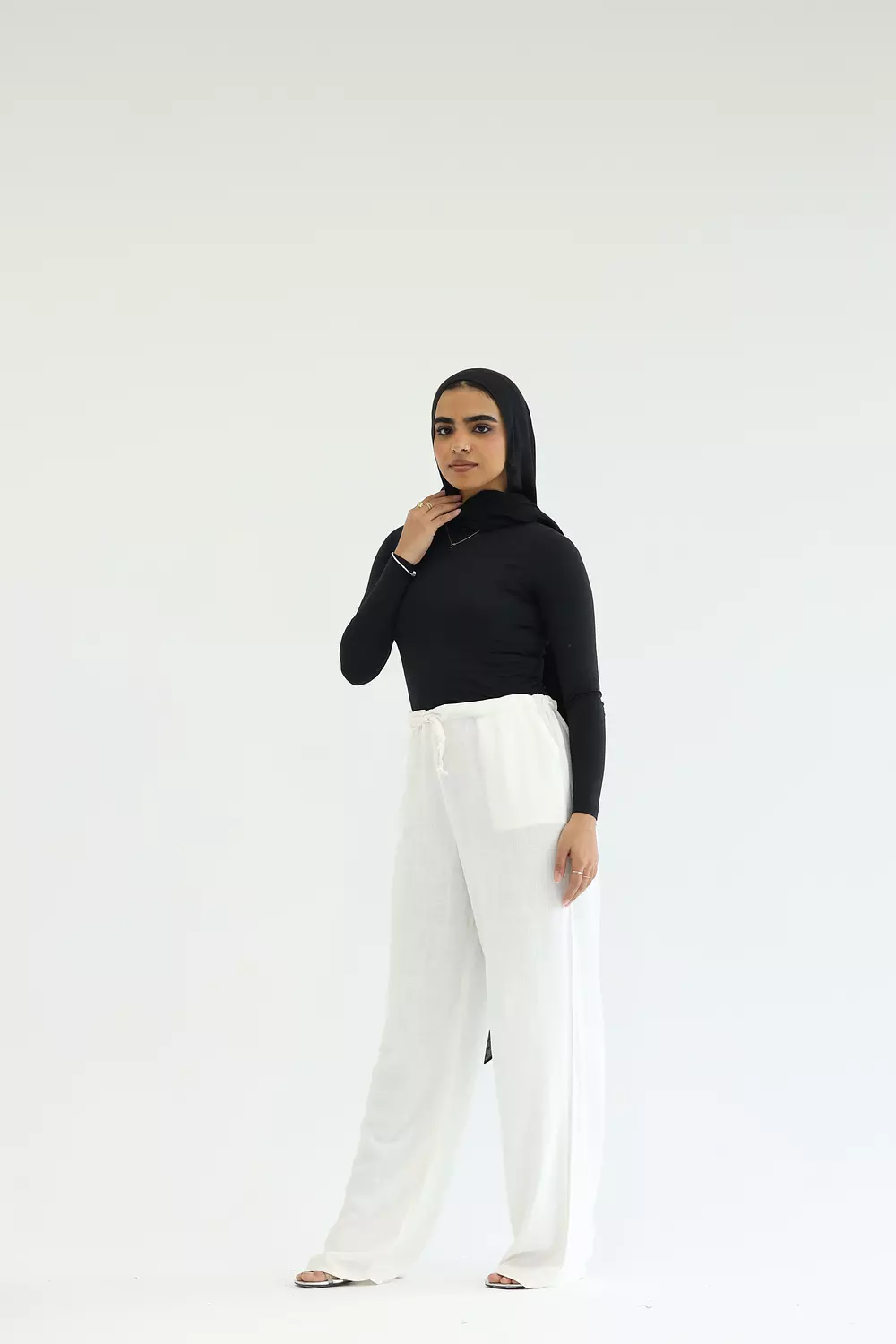White linen trousers with waistband 2