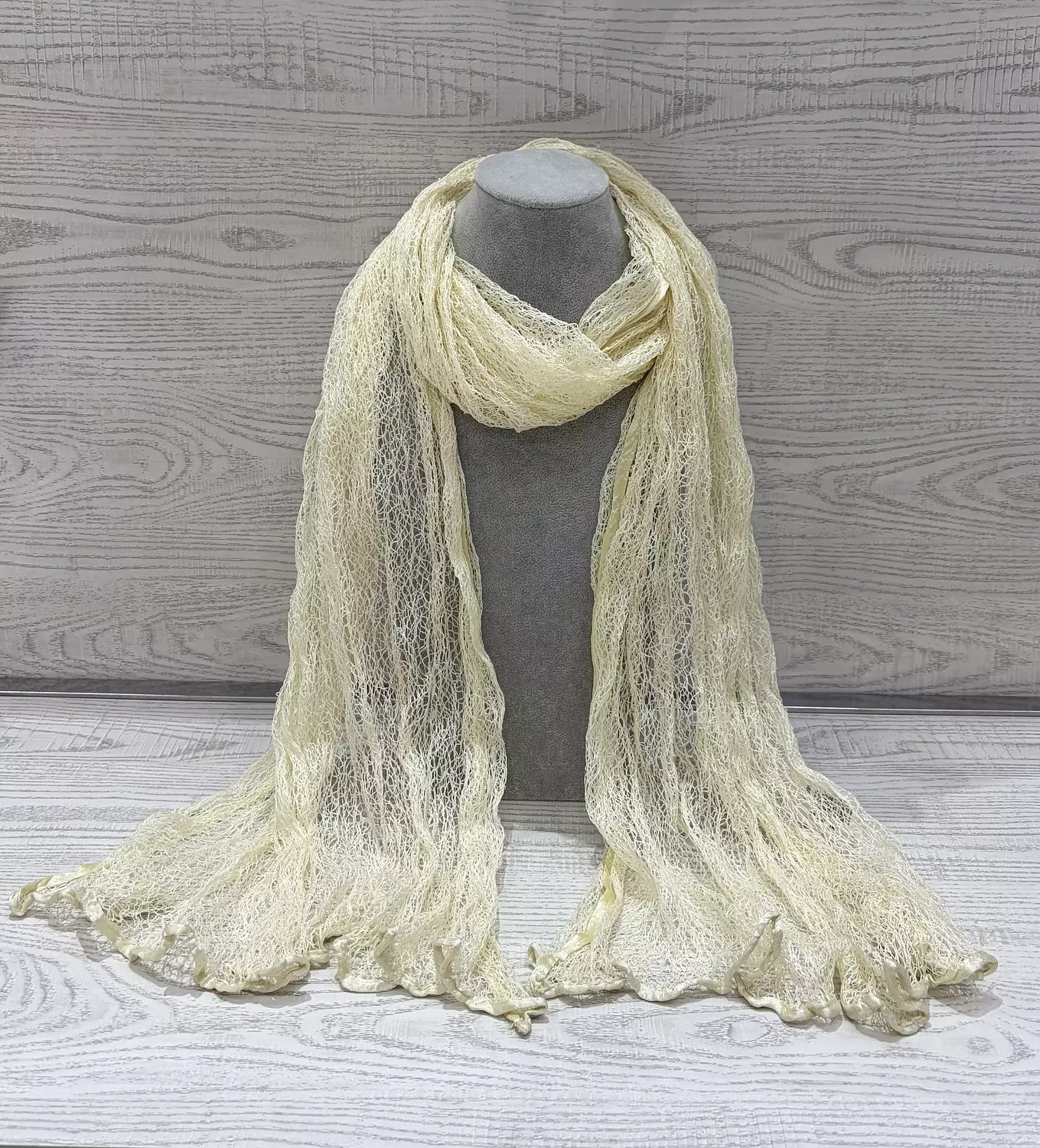 Scarf-Net-Banana image