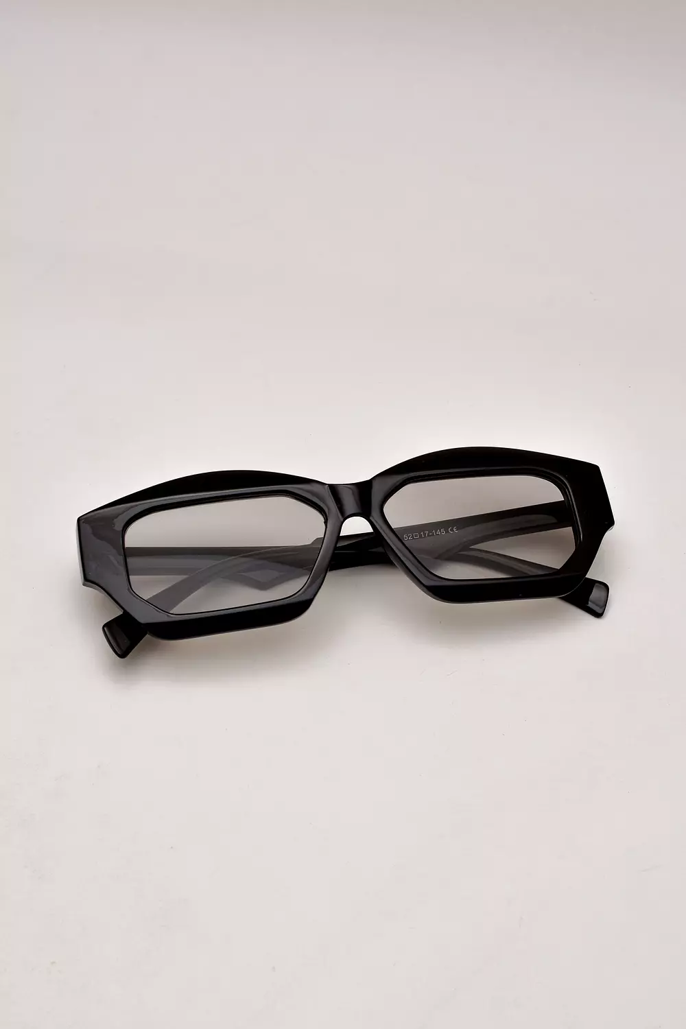 trendy sunglasses image