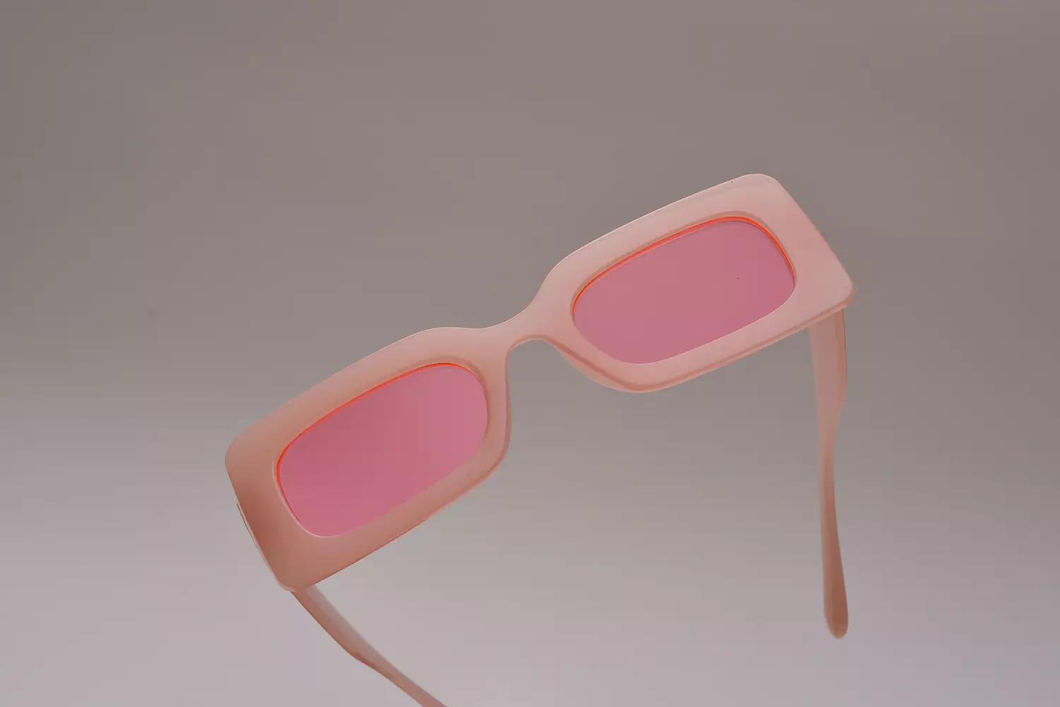 basic sunglasses 70