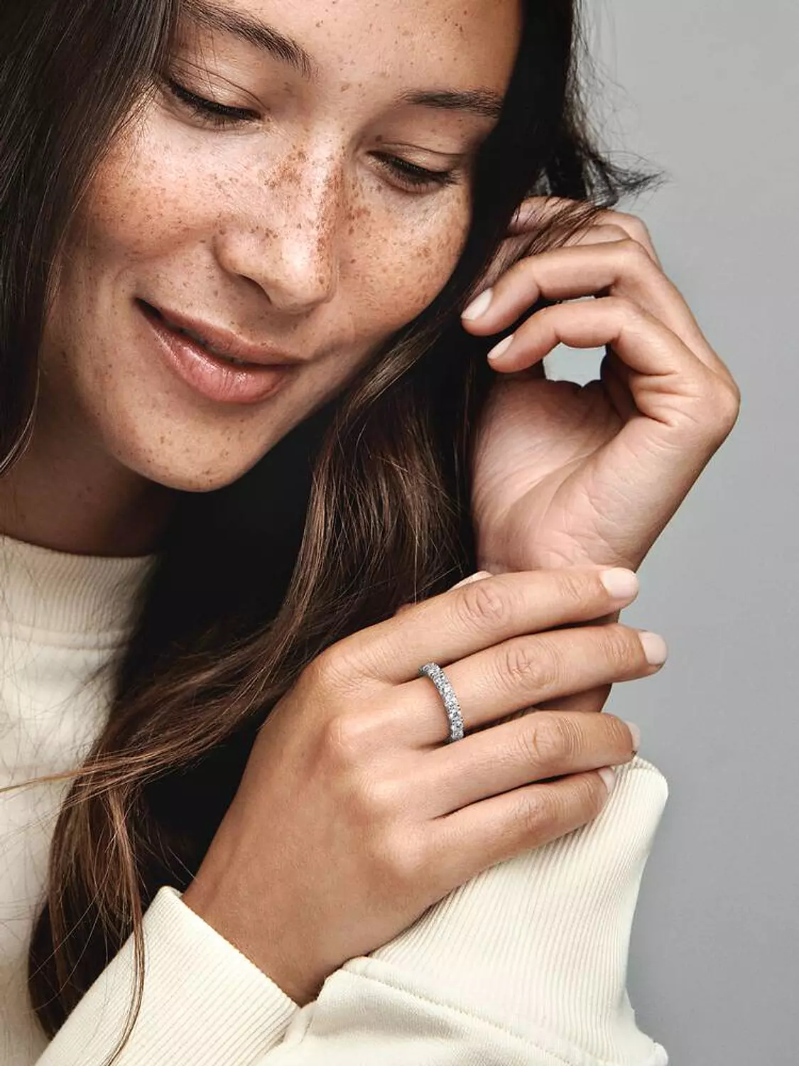 Sparkling Row Eternity Ring 7