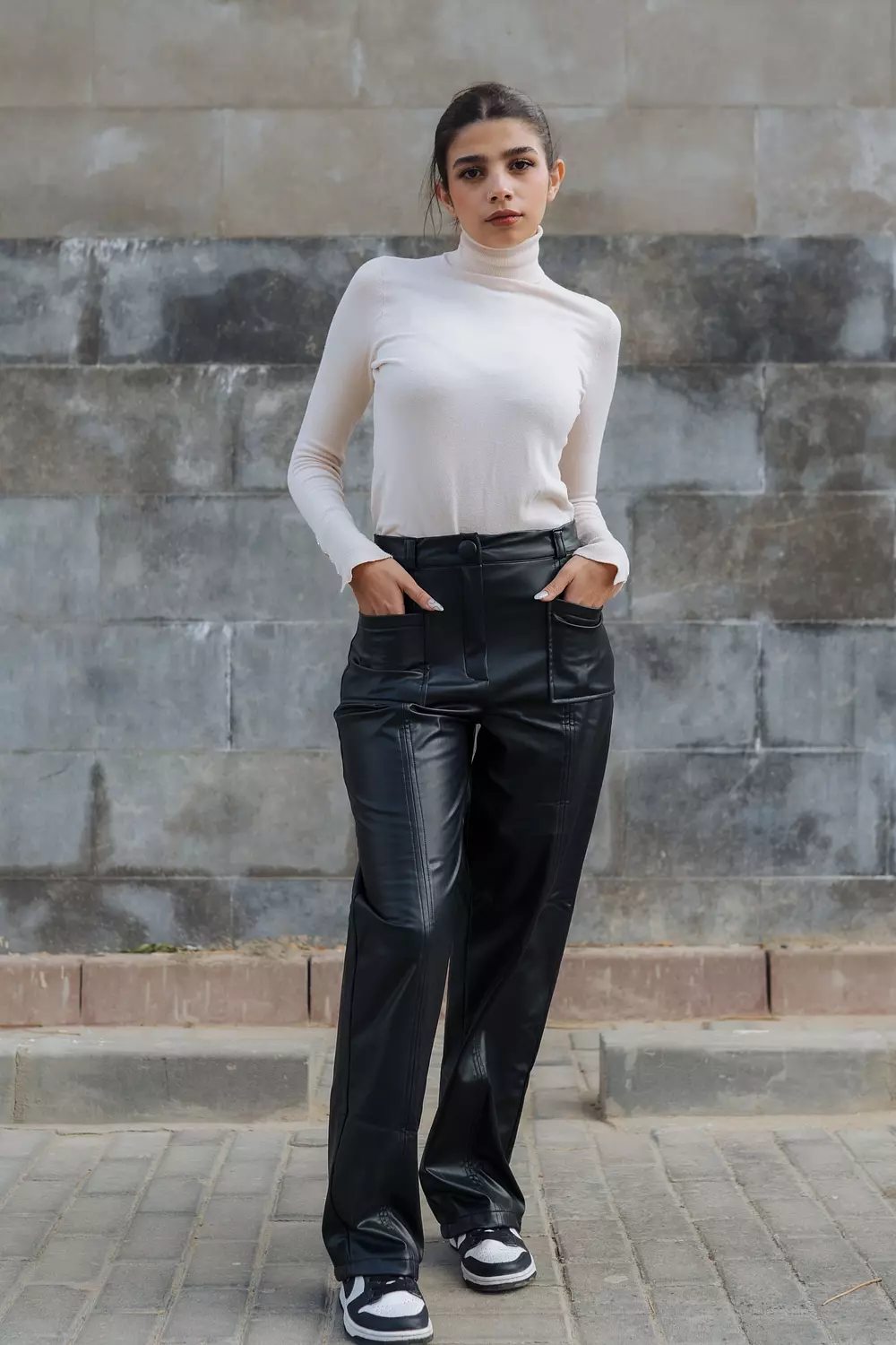 Leather Pants - Black 2
