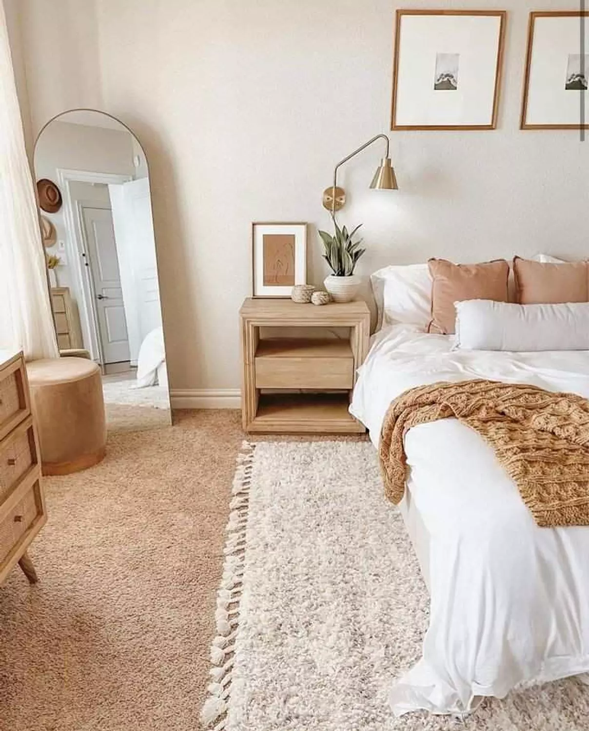 Bedroom image