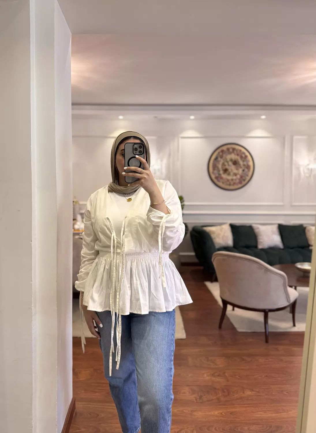 Linen Charm Blouse in White  1